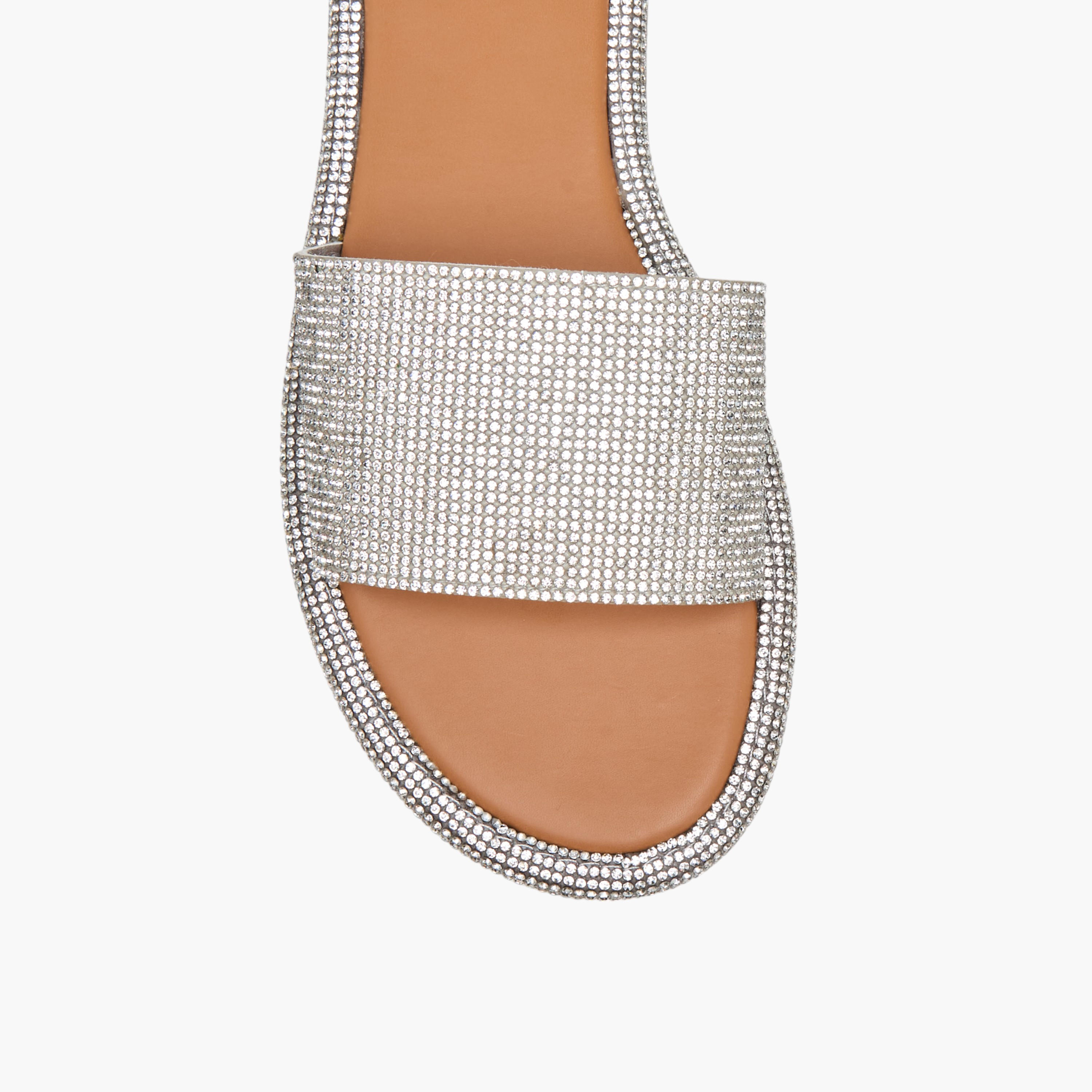 صندل مزين سهل الارتداء للنساء من سيليست - A1044-27-women-shoes-flats-sandals-image-4