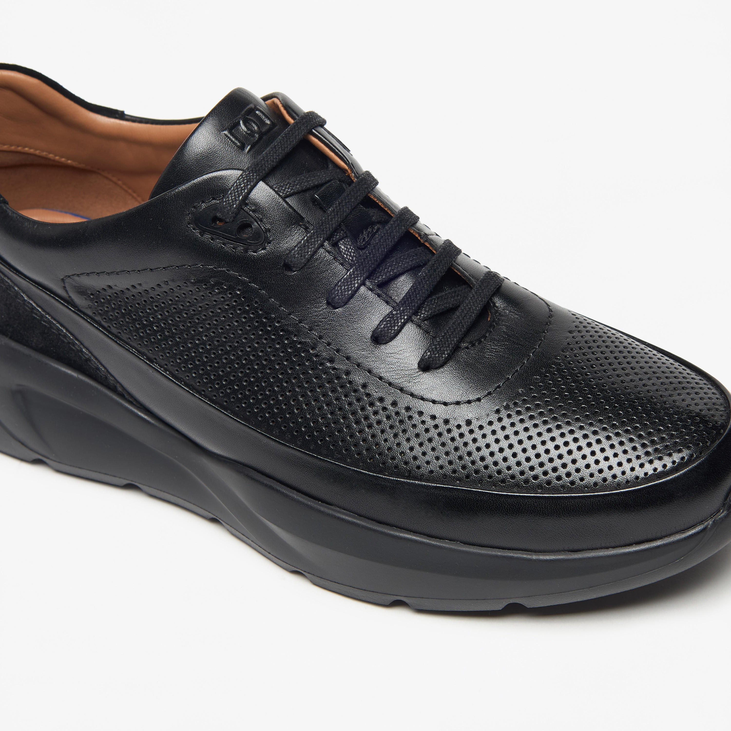 حذاء سنيكرز جلد بارز الملمس بطول الكاحل برباط للرجال من دوتشيني-men-shoes-sneakers-image-10