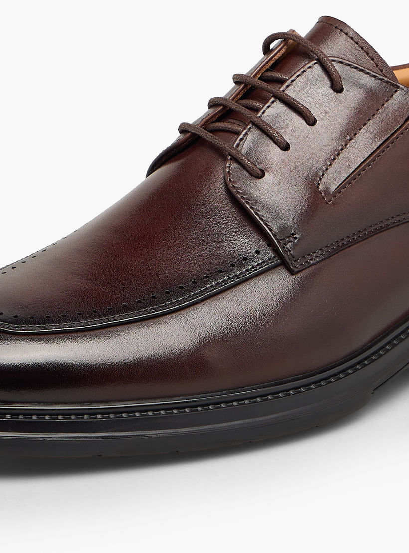 حذاء ديربي جلد برباط إغلاق للرجال من لو كونفورت-men-shoes-formalshoes-image-7