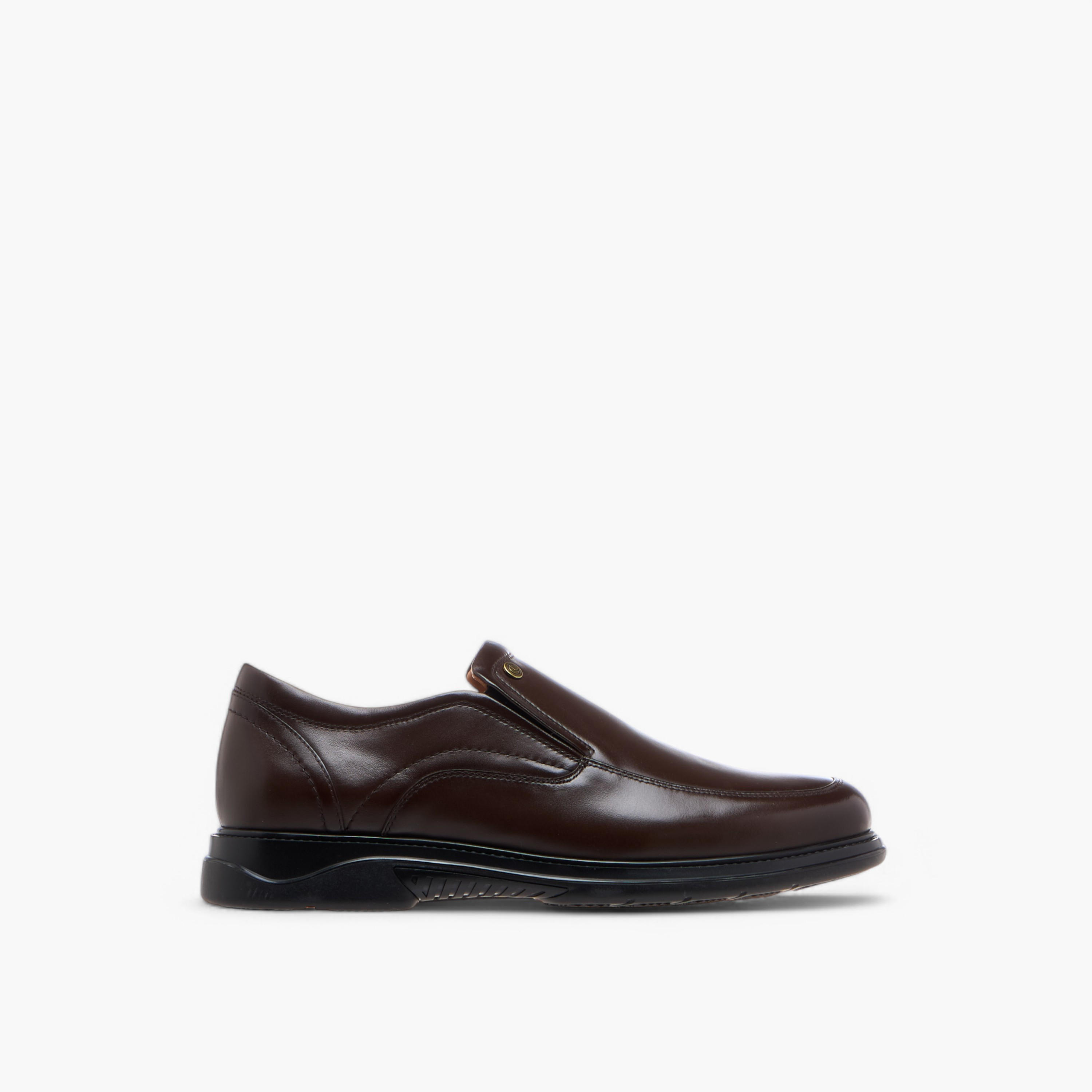 Le Confort Leather Solid Slip-On Loafers-men-shoes-loafersandmoccasins-image-3