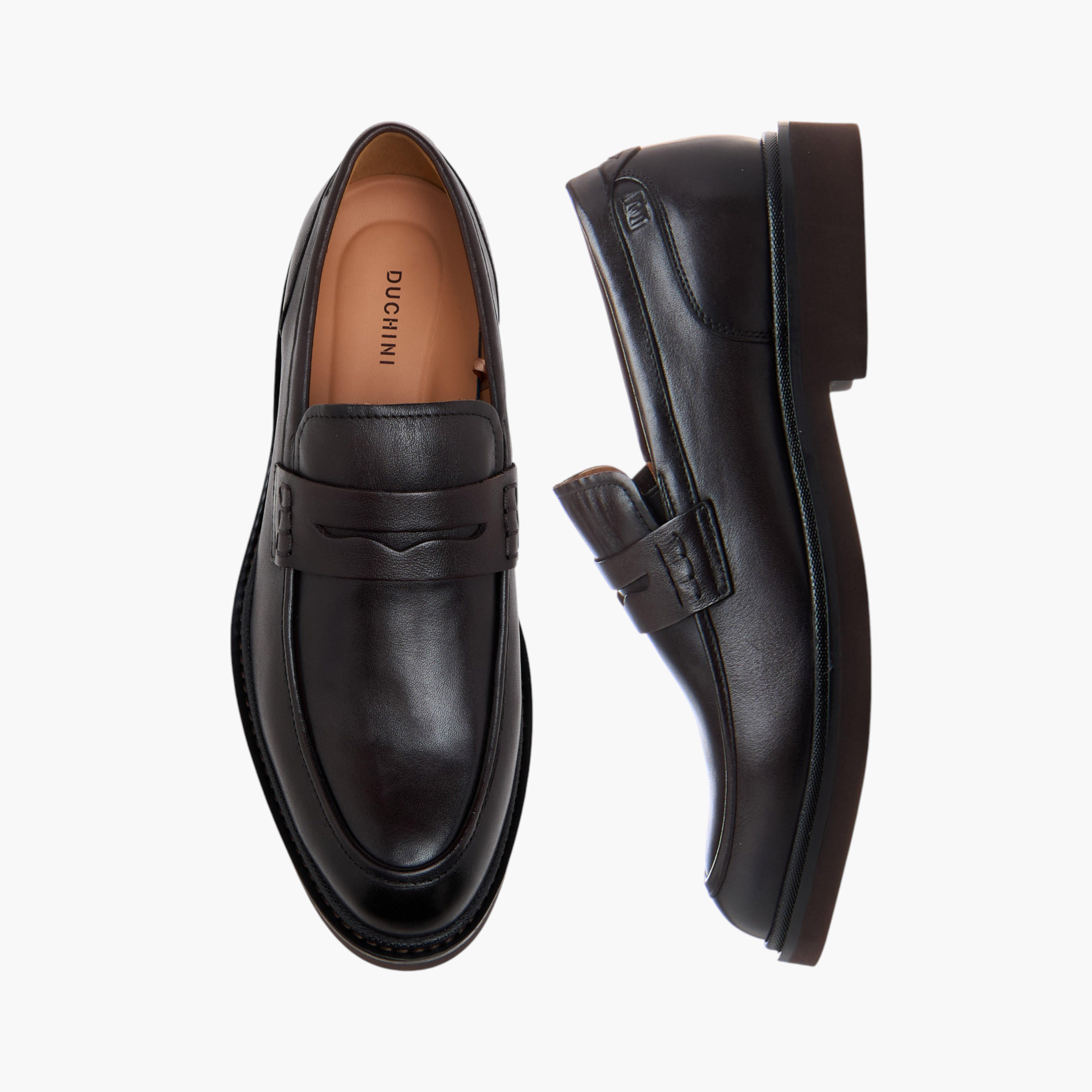 حذاء خفيف جلد سهل الارتداء بتفاصيل مفرّغة للرجال من دوتشيني-men-shoes-loafersandmoccasins-image-1