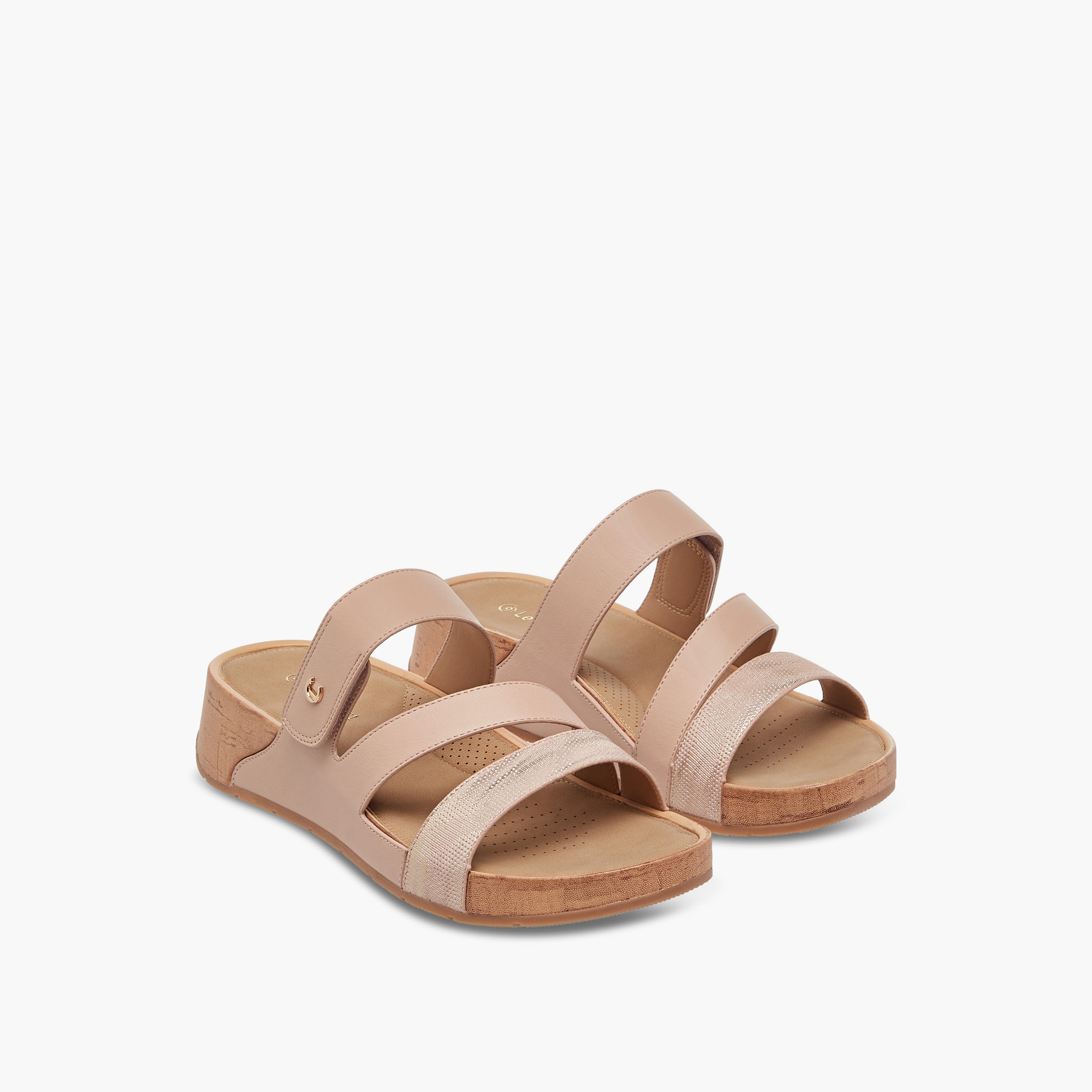 صندل مريح سهل الارتداء من لو كونفورت-women-shoes-sandals-heeled-image-1