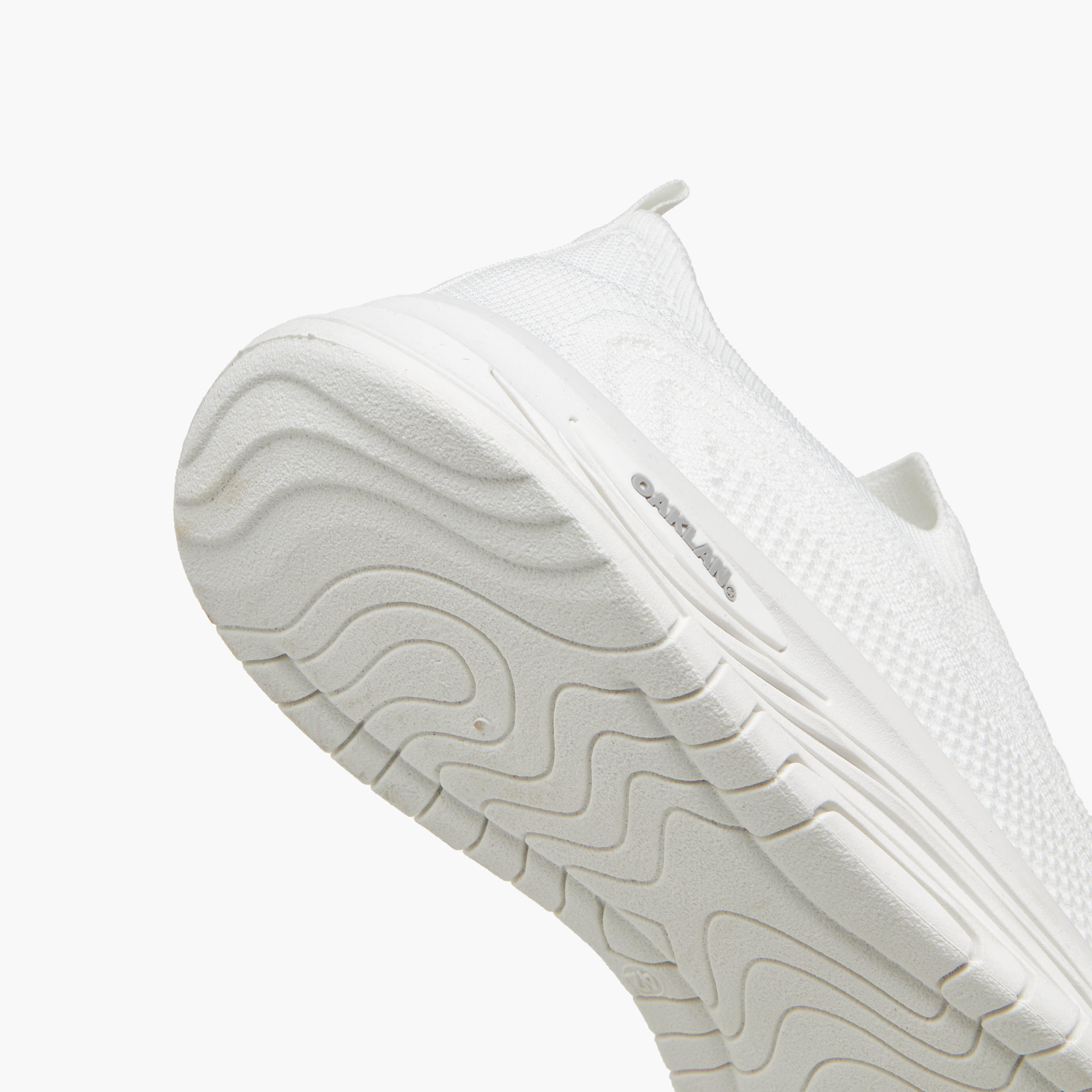 حذاء رياضي سهل الارتداء للرجال من أوكلان من شو إكسبريس-men-shoes-sports-image-5