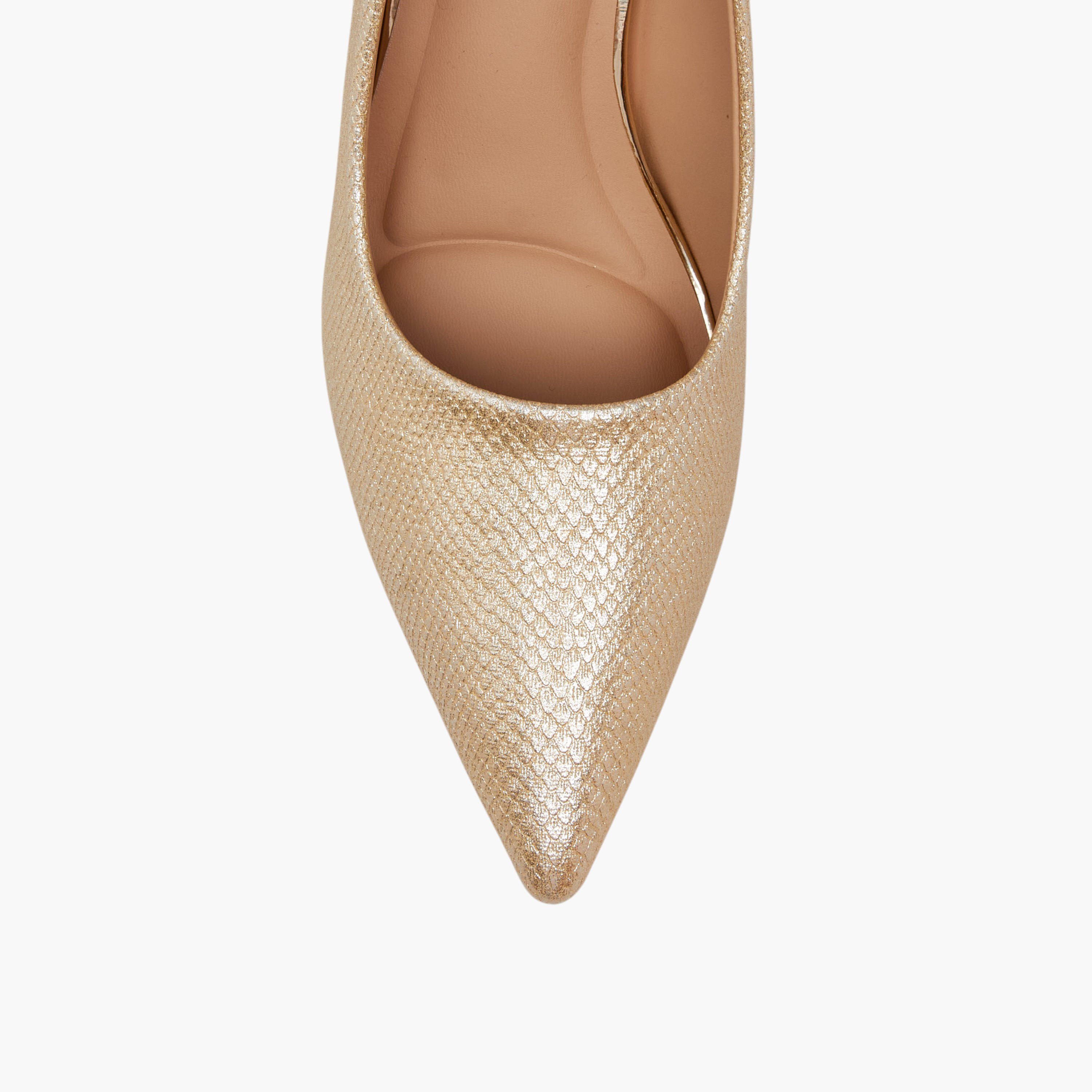 حذاء كلاسيكي بكعب رفيع للنساء من فلورا بيلا-women-shoes-heels-image-4