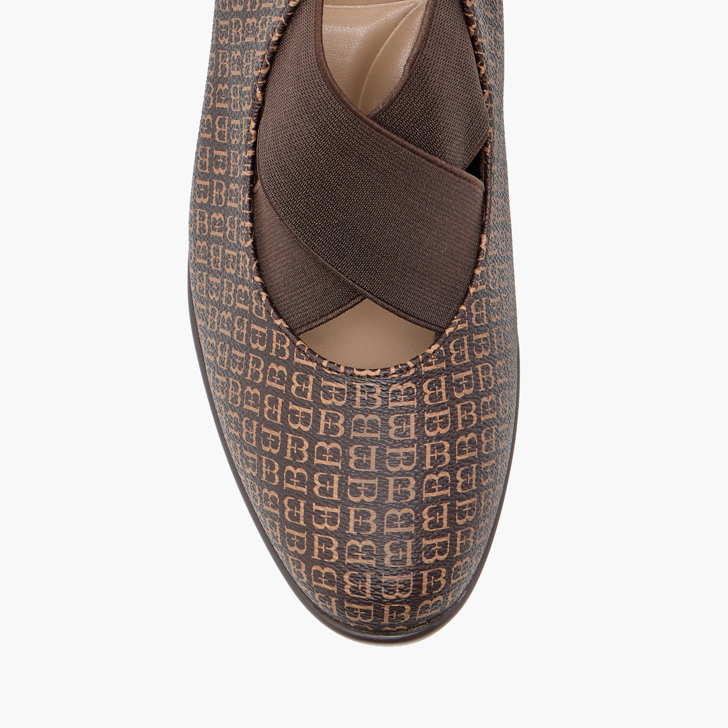 حذاء كلاسيكي سهل الارتداء بكعب ويدج وطبعات مونوجرام من فلورا بيلا-women-shoes-heels-image-4