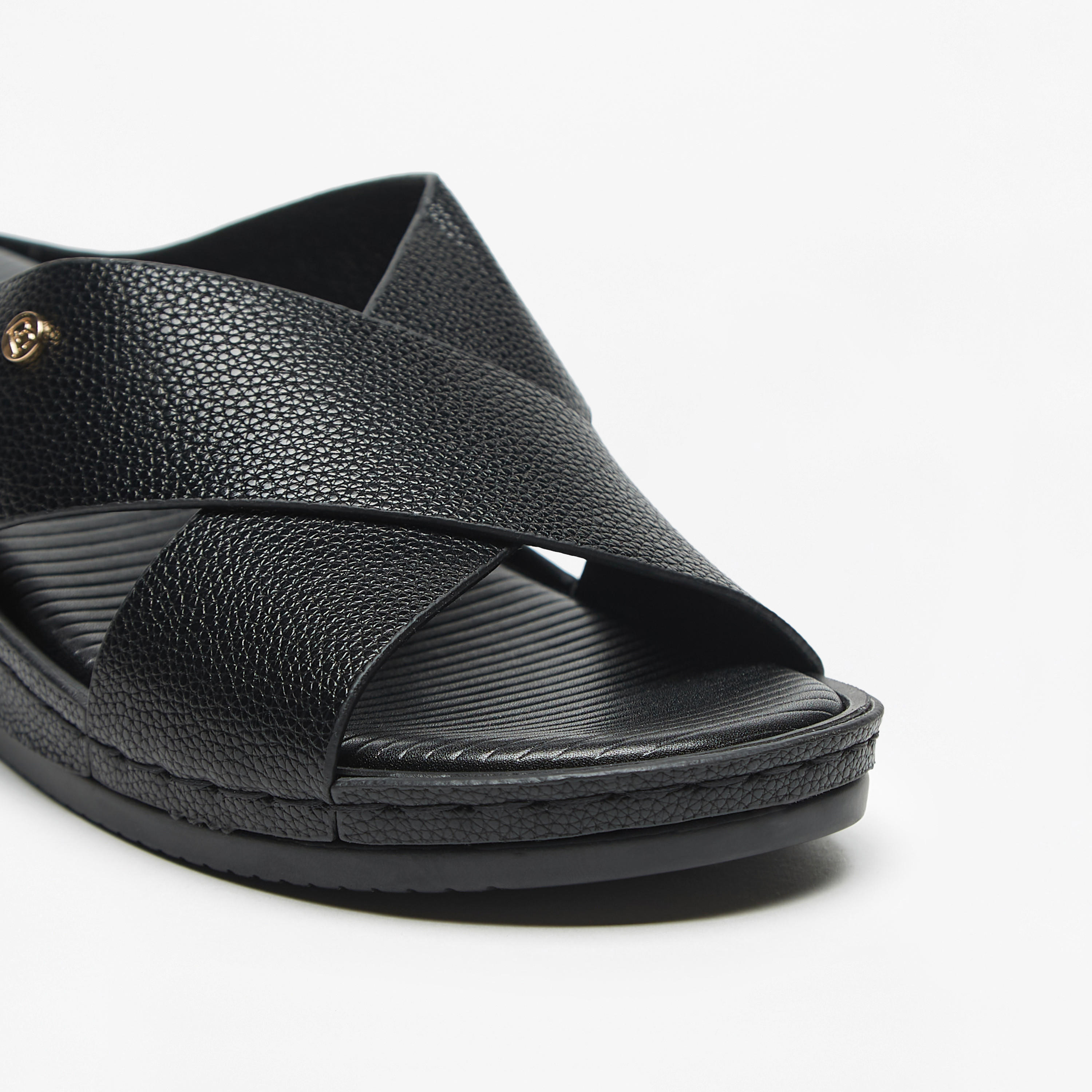صندل سهل الارتداء بحزام متقاطع وكعب سميك وطبعات شعار من فلورا بيلا-women-shoes-sandals-heeled-image-10