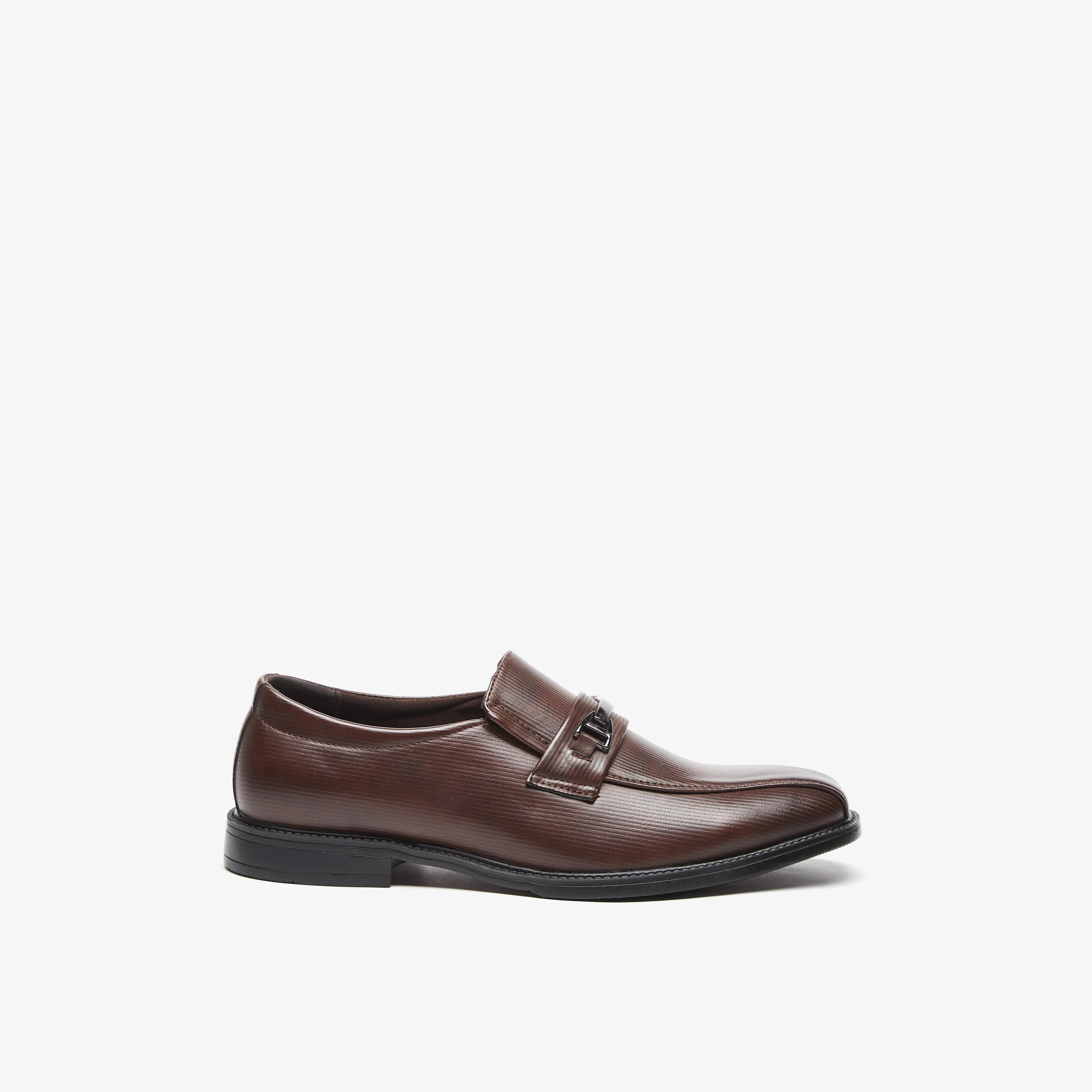 حذاء سهل الارتداء بارز الملمس بزينة ميتال من إل بي إل من شو إكسبريس-men-shoes-formalshoes-image-8