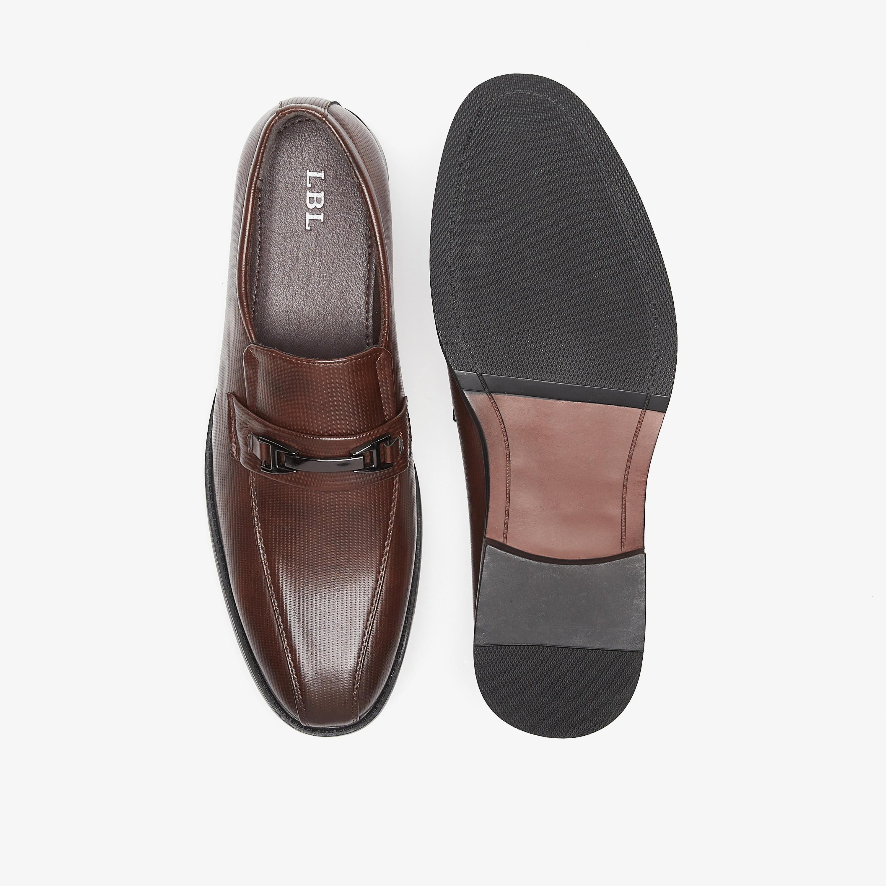 حذاء سهل الارتداء بارز الملمس بزينة ميتال من إل بي إل من شو إكسبريس-men-shoes-formalshoes-image-9