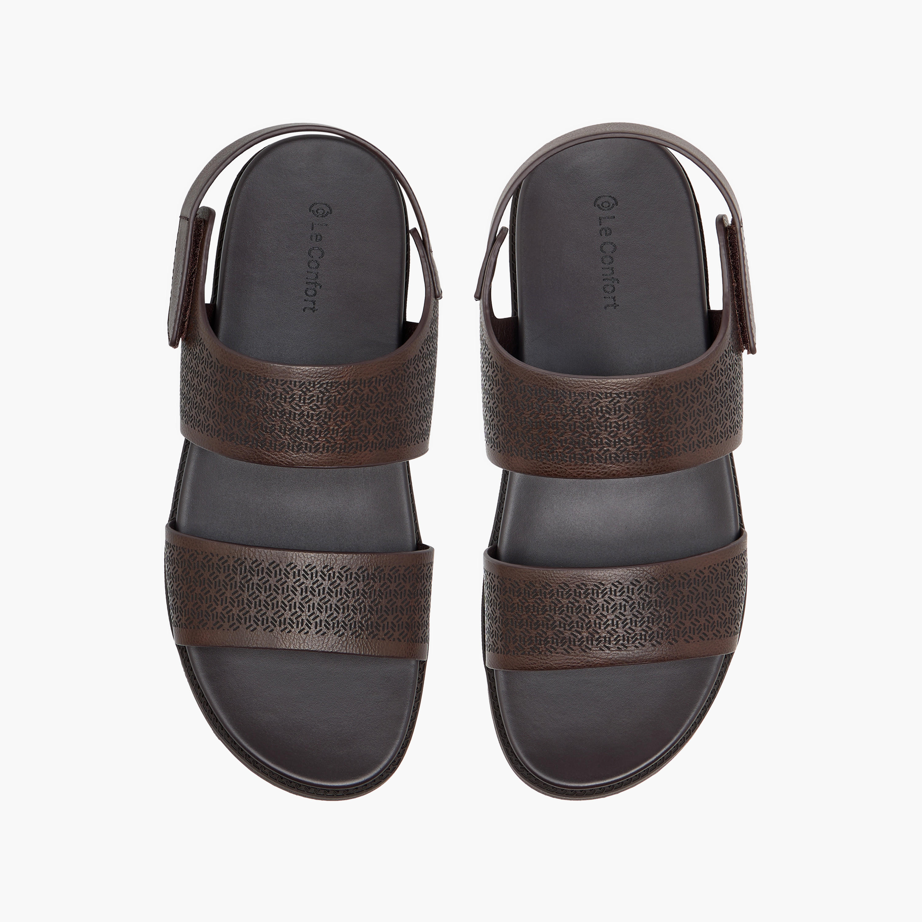 صندل مريح بارز الملمس بشريط إغلاق من لو كونفورت-men-shoes-sandals-image-1