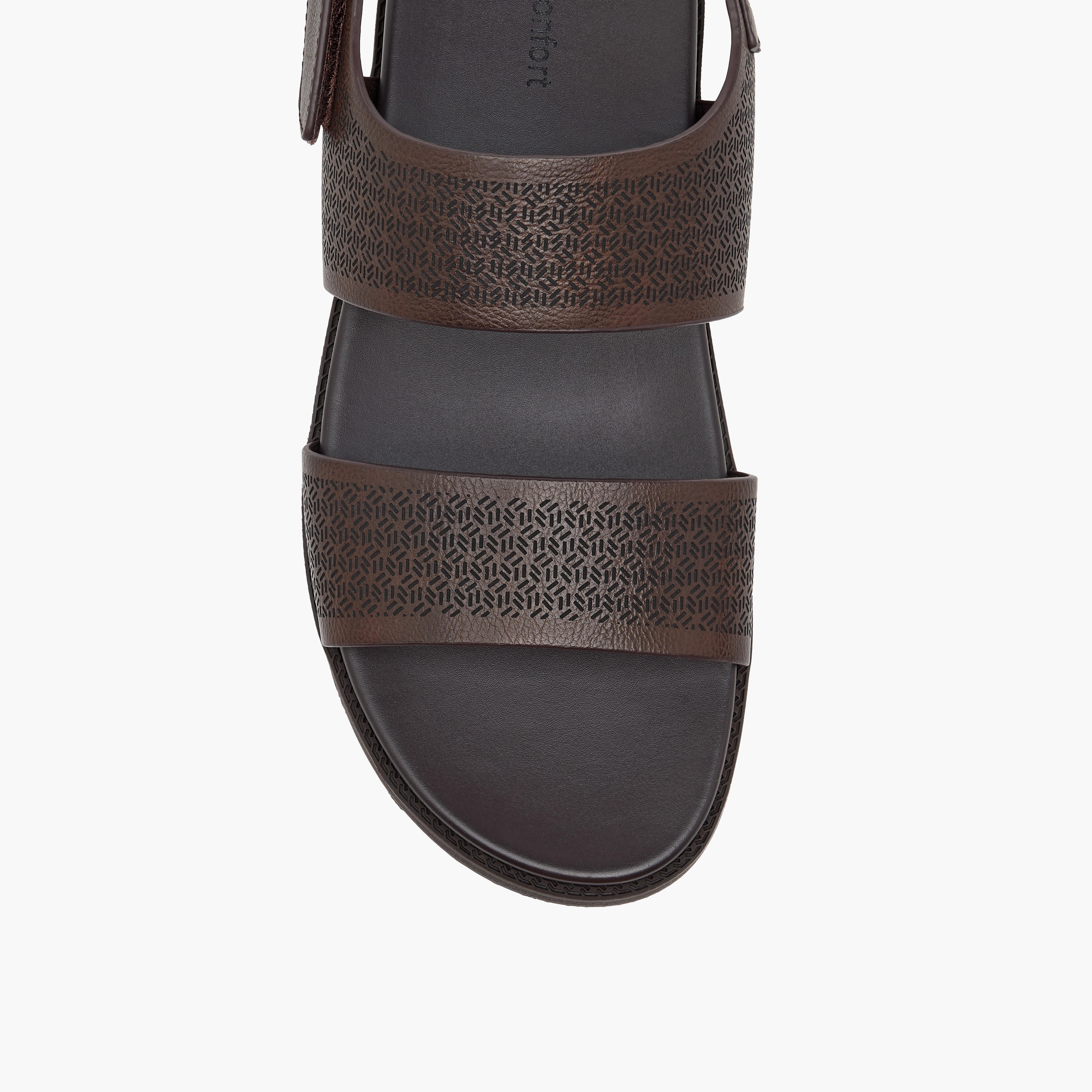 صندل مريح بارز الملمس بشريط إغلاق من لو كونفورت-men-shoes-sandals-image-3