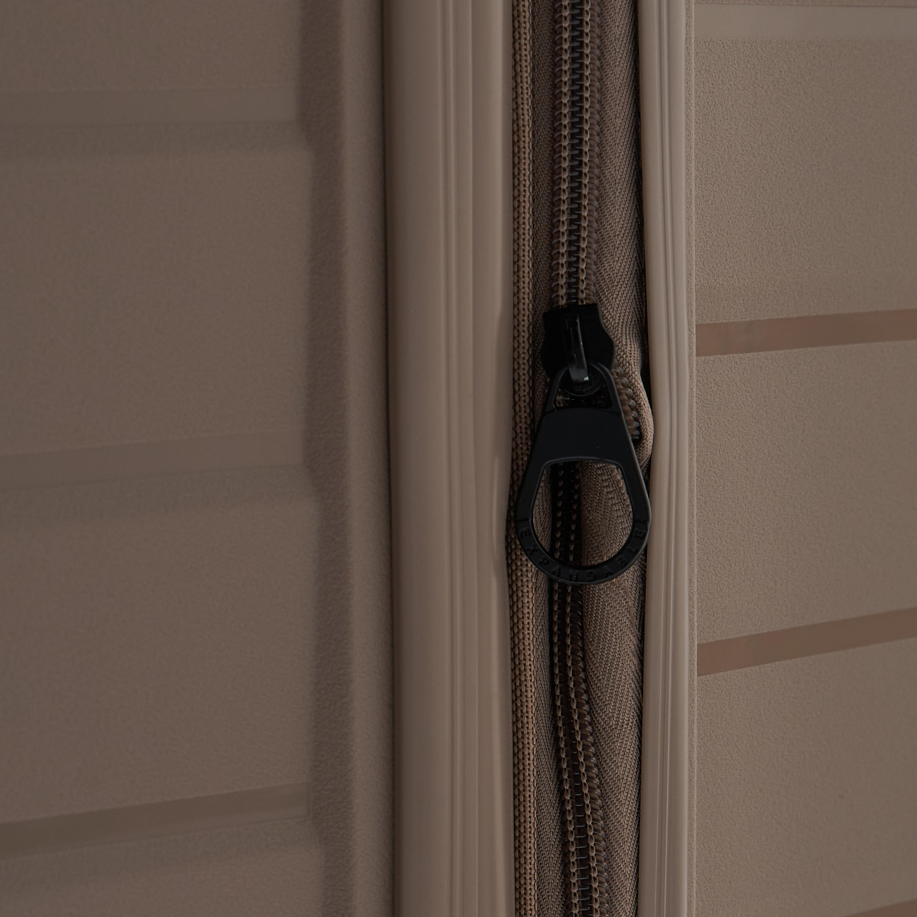 WAVE Textured Hardcase Trolley Bag with Retractable Handle - Set of 3-travel-luggagesandbags-luggage-image-8