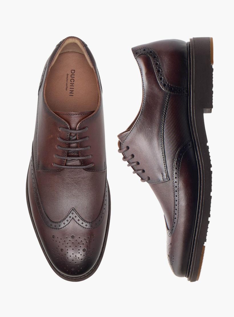 حذاء ديربي جلد بارز الملمس برباط للرجال من دوتشيني-men-shoes-formalshoes-image-1