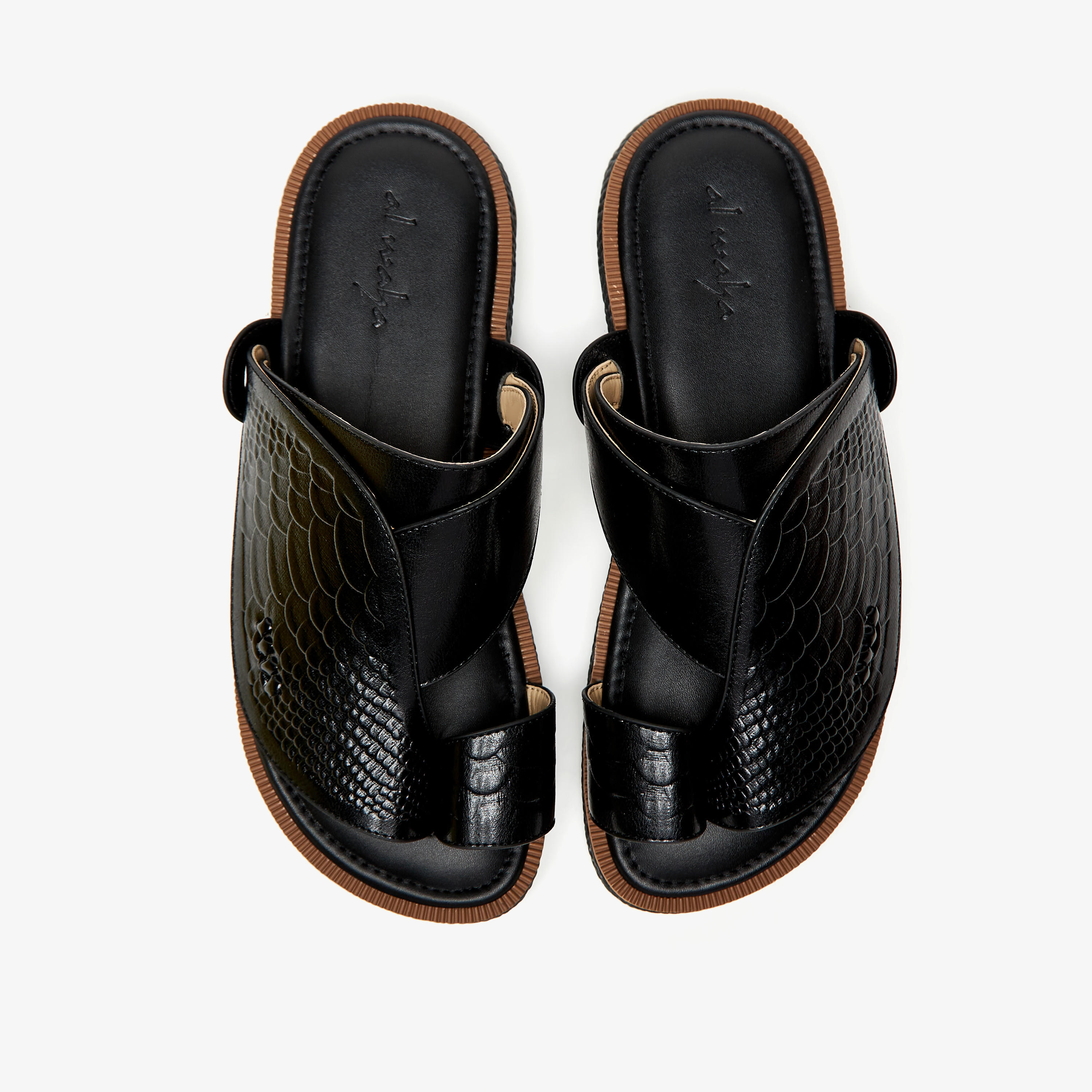 صندل عربي بارز الملمس وسهل الارتداء من الواحة-cpmen-footwear-sandals-image-1