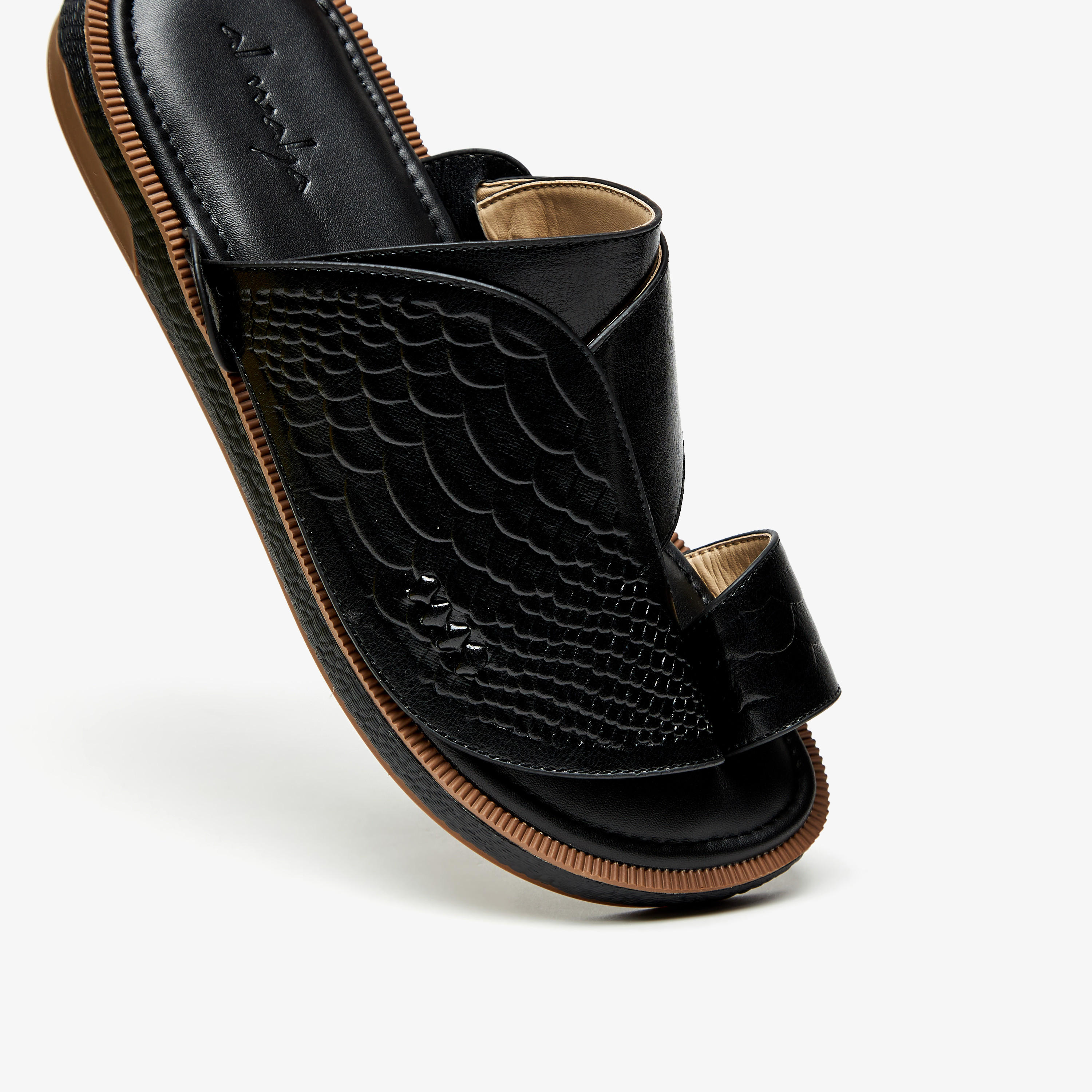 صندل عربي بارز الملمس وسهل الارتداء من الواحة-cpmen-footwear-sandals-image-4