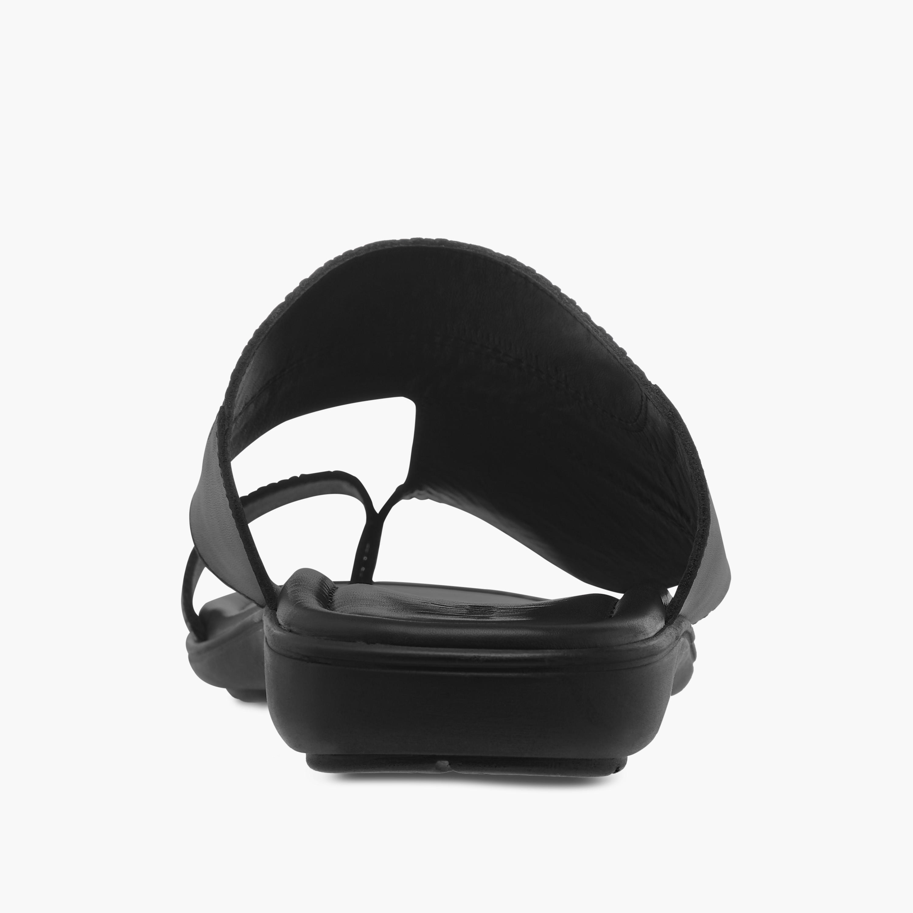 صندل عربي بارز الملمس سهل الارتداء بتفاصيل حلقة إصبع من الواحة-men-shoes-sandals-image-4
