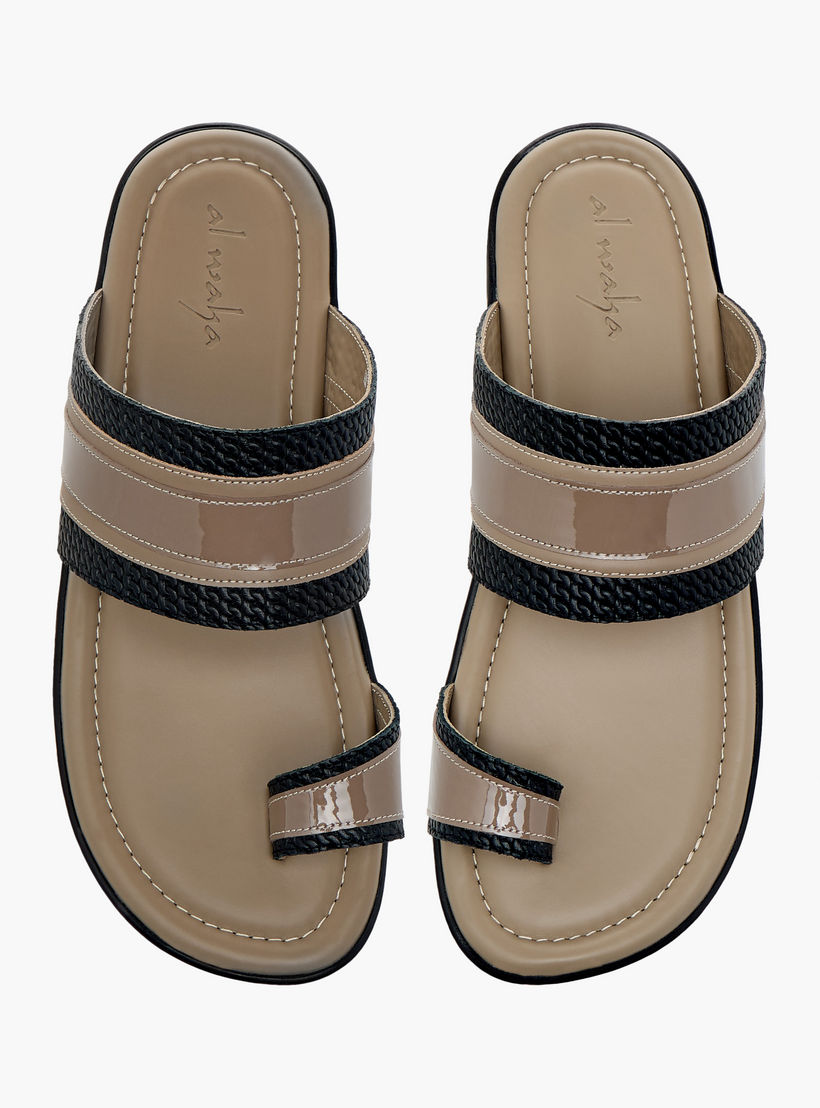 Al Waha Textured Textured Slip-On Arabic Sandals with Toe Loop Detail-men-shoes-sandals-image-1