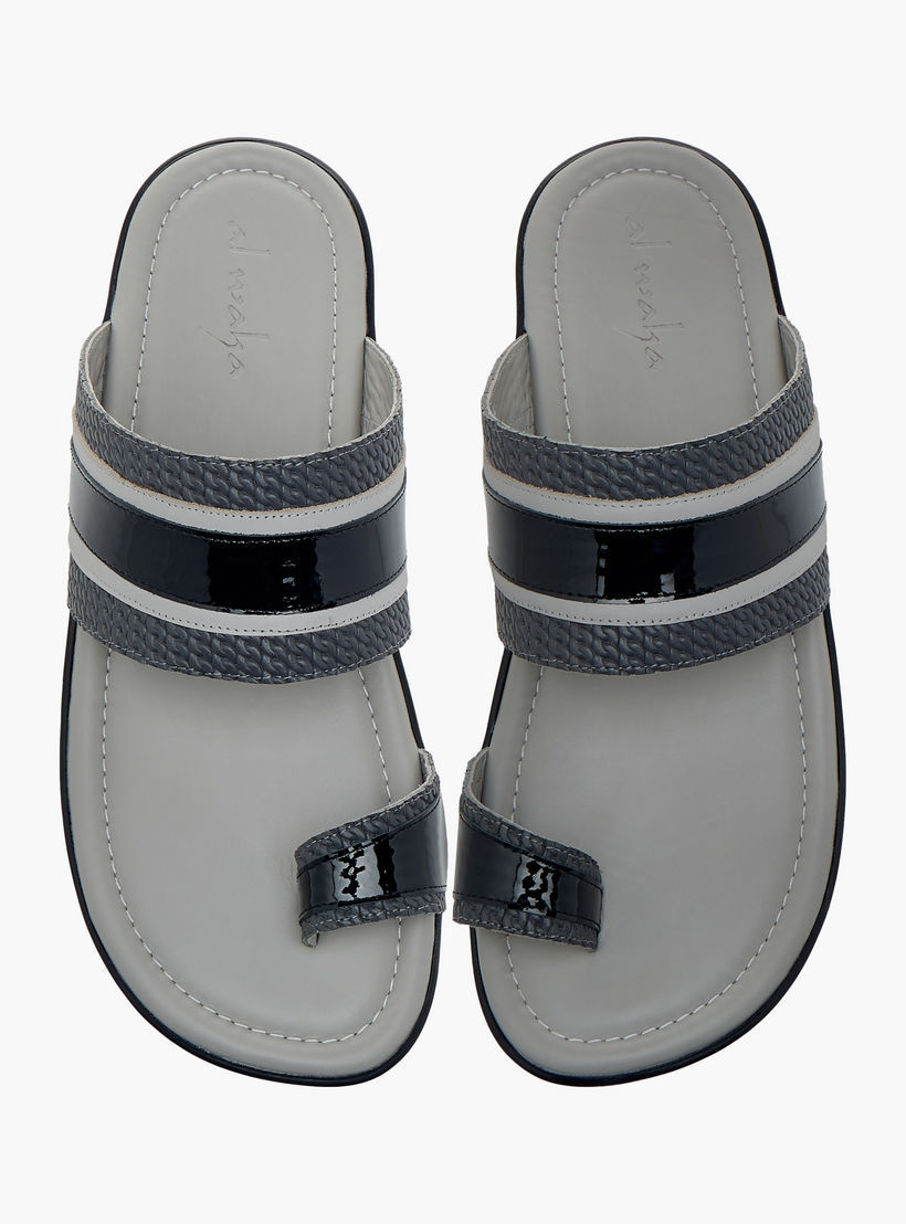 Al Waha Textured Textured Slip-On Arabic Sandals with Toe Loop Detail-men-shoes-sandals-image-1