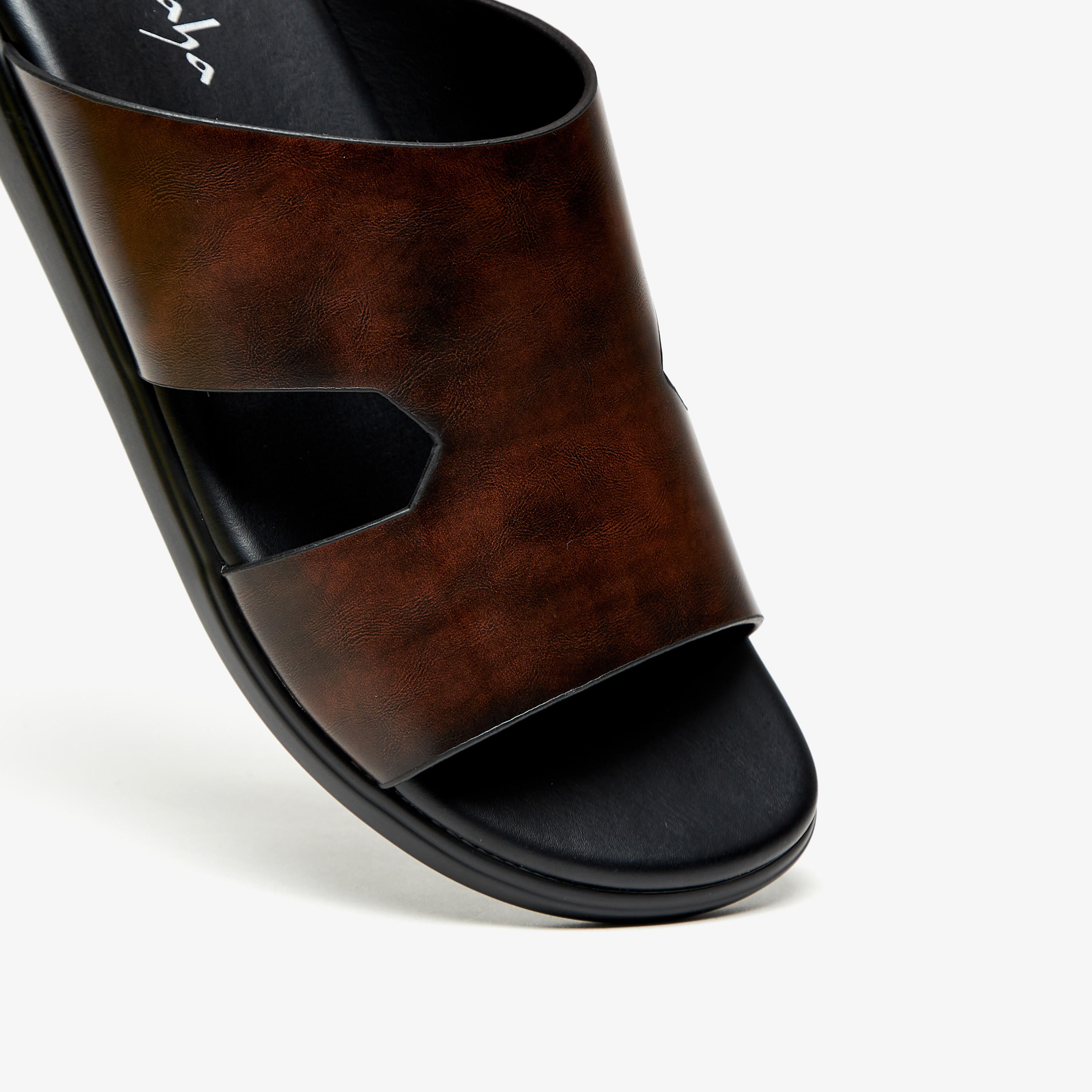 صندل عربي سادة سهل الارتداء من الواحة-men-shoes-sandals-image-4