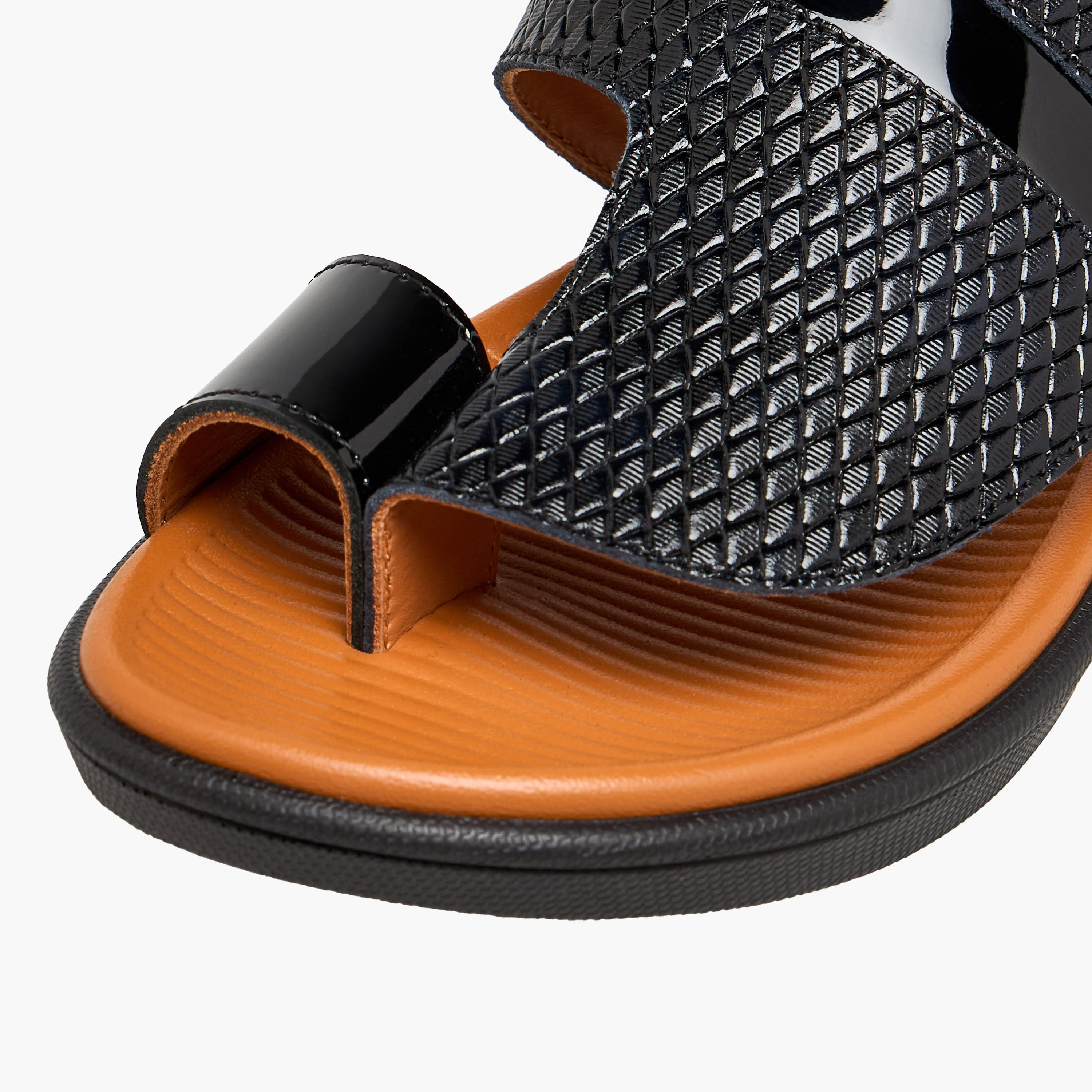 صندل عربي بارز الملمس للأولاد من الواحة-boys-shoes-sandals-image-4