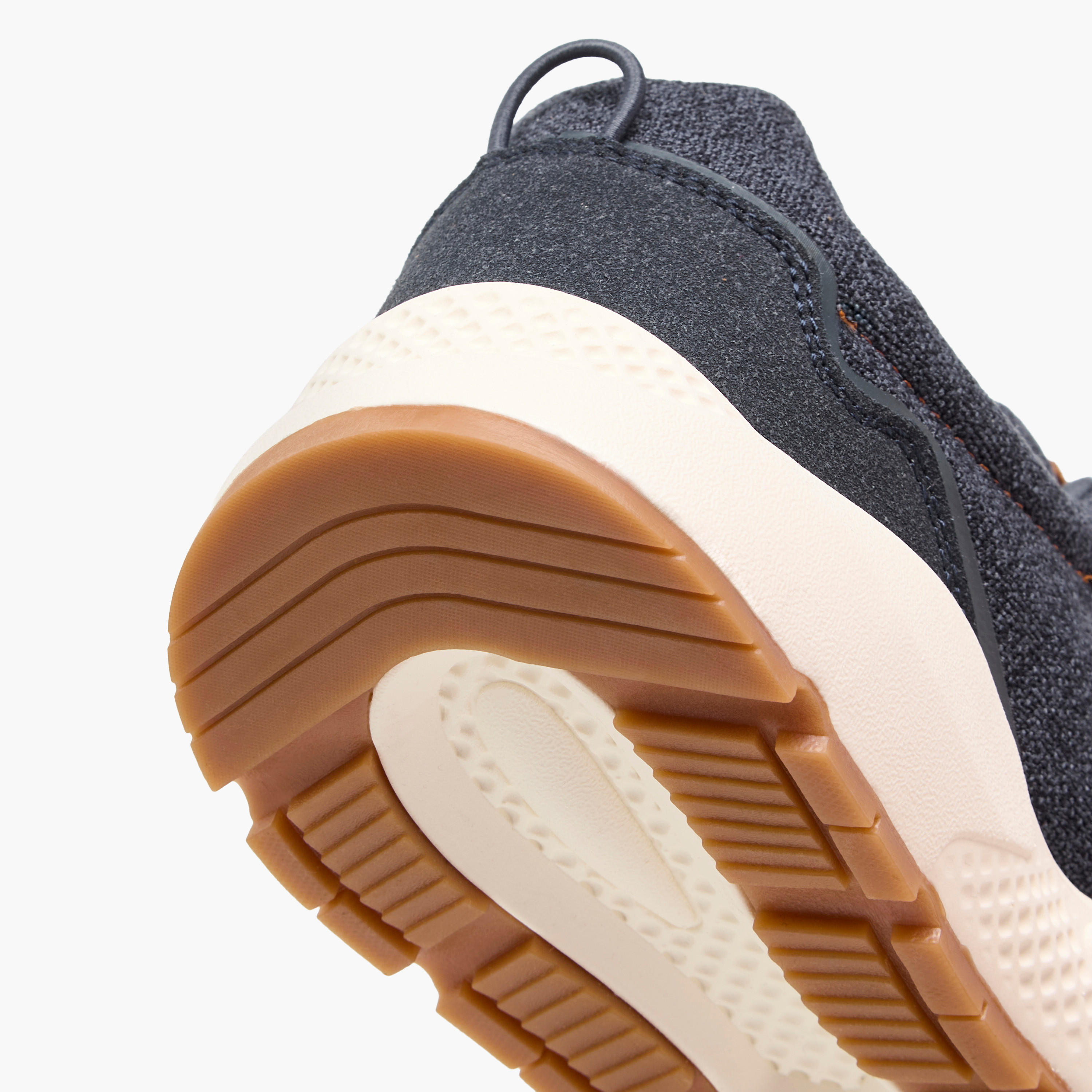 حذاء سنيكرز بارز الملمس سهل الارتداء من لو كونفورت-men-shoes-sneakers-image-5