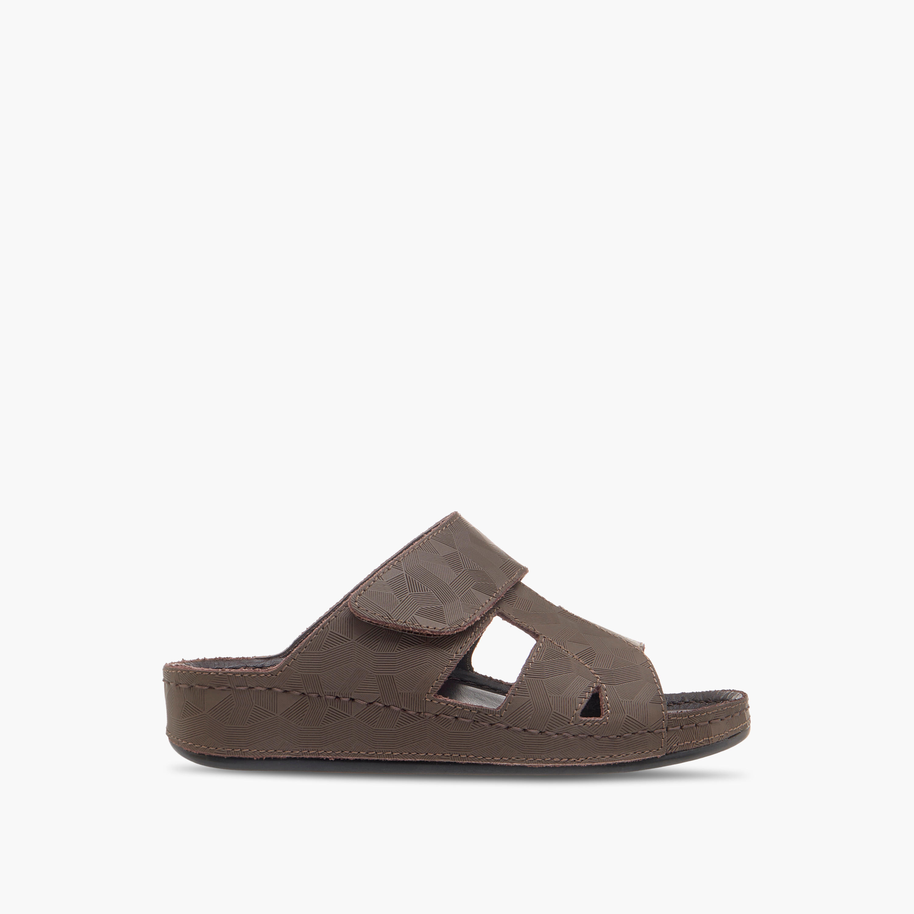 Al Waha Textured Slip-On Arabic Sandals-boys-shoes-sandals-image-2