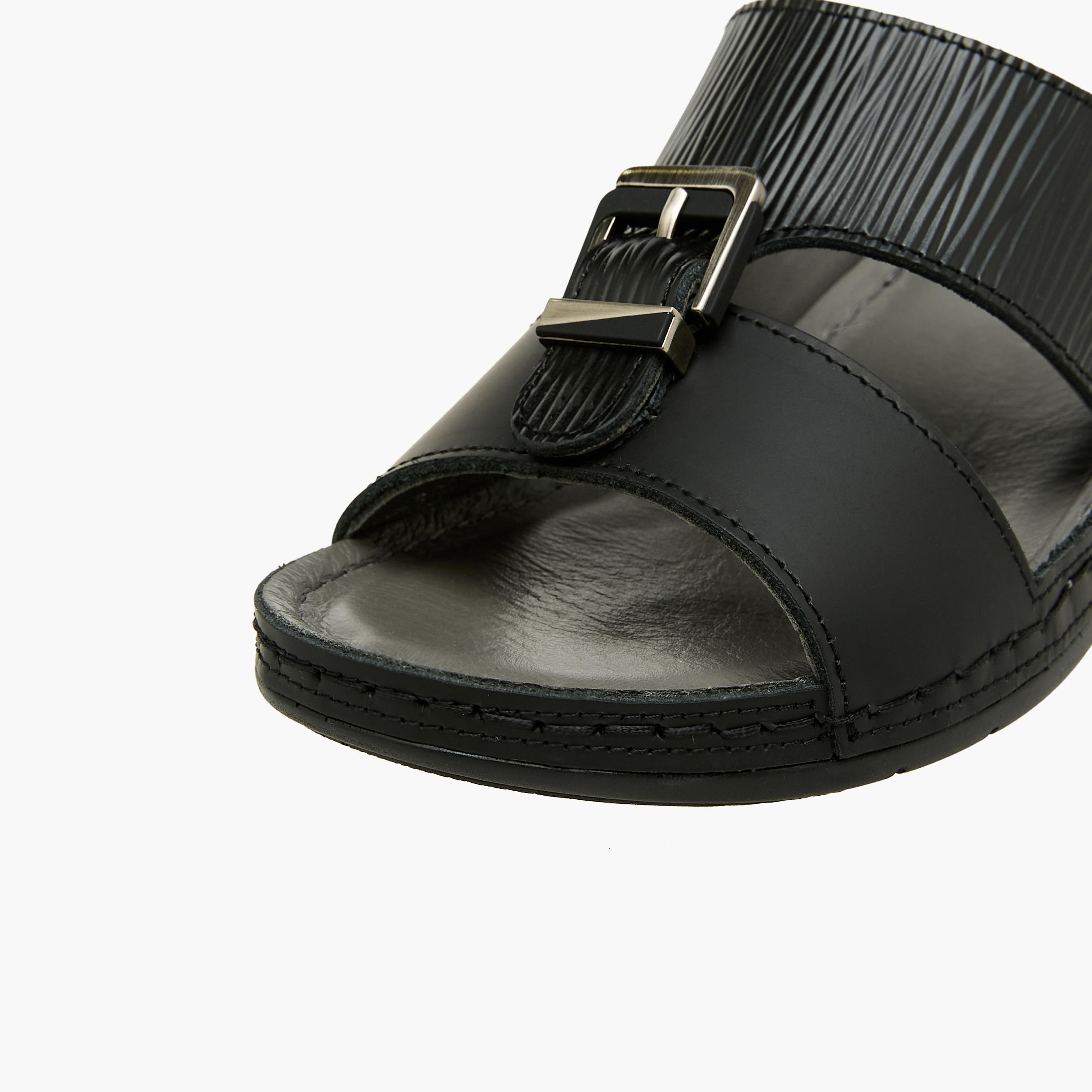صندل عربي جلد بارز الملمس للأولاد من الواحة-boys-shoes-sandals-image-4