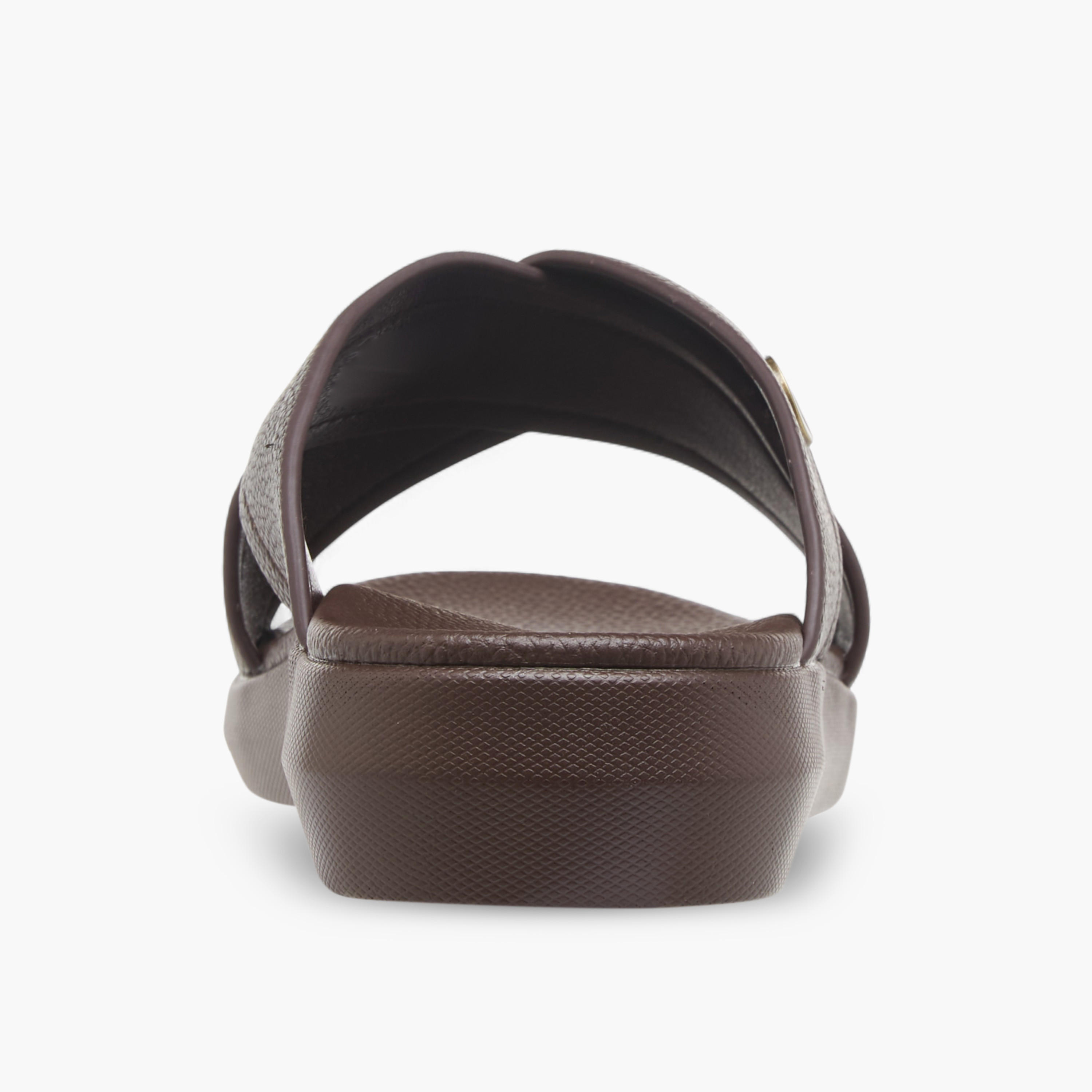 صندل سهل الارتداء بأحزمة متقاطعة من لو كونفورت-men-shoes-sandals-image-3
