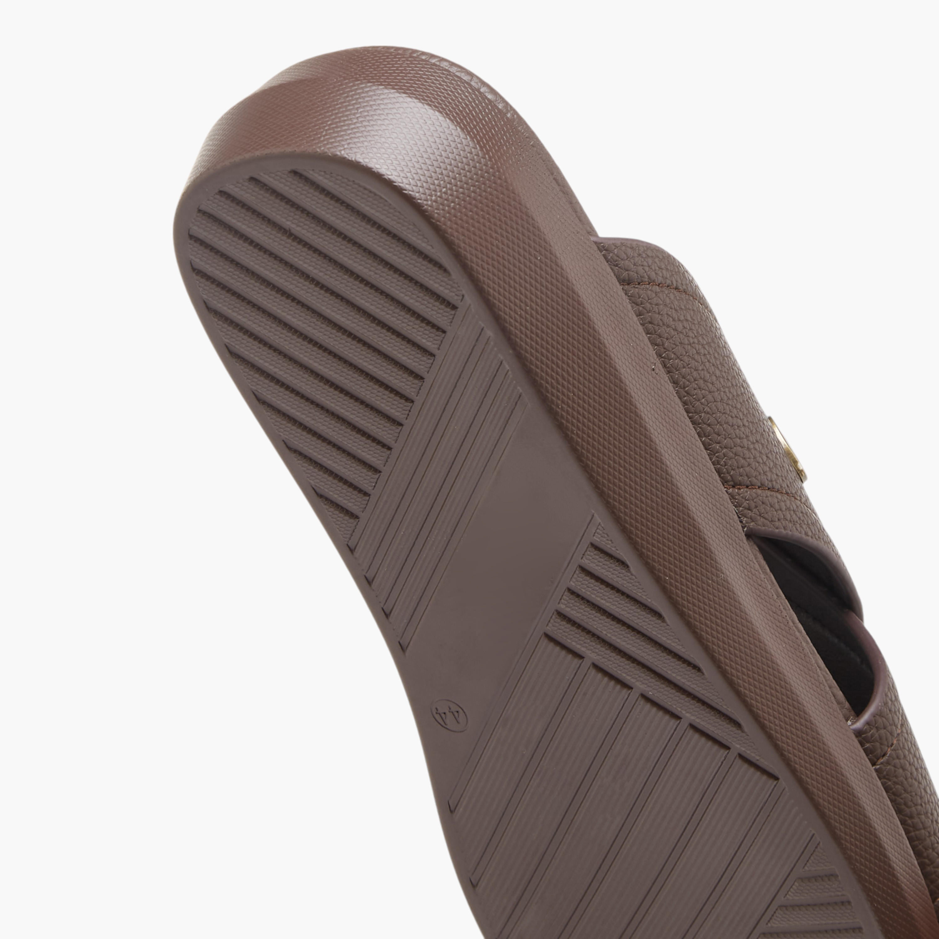 صندل سهل الارتداء بأحزمة متقاطعة من لو كونفورت-men-shoes-sandals-image-2