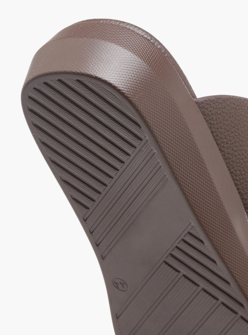 Le Confort Cut-Out Detail Slip-On Sandals-men-shoes-sandals-image-6