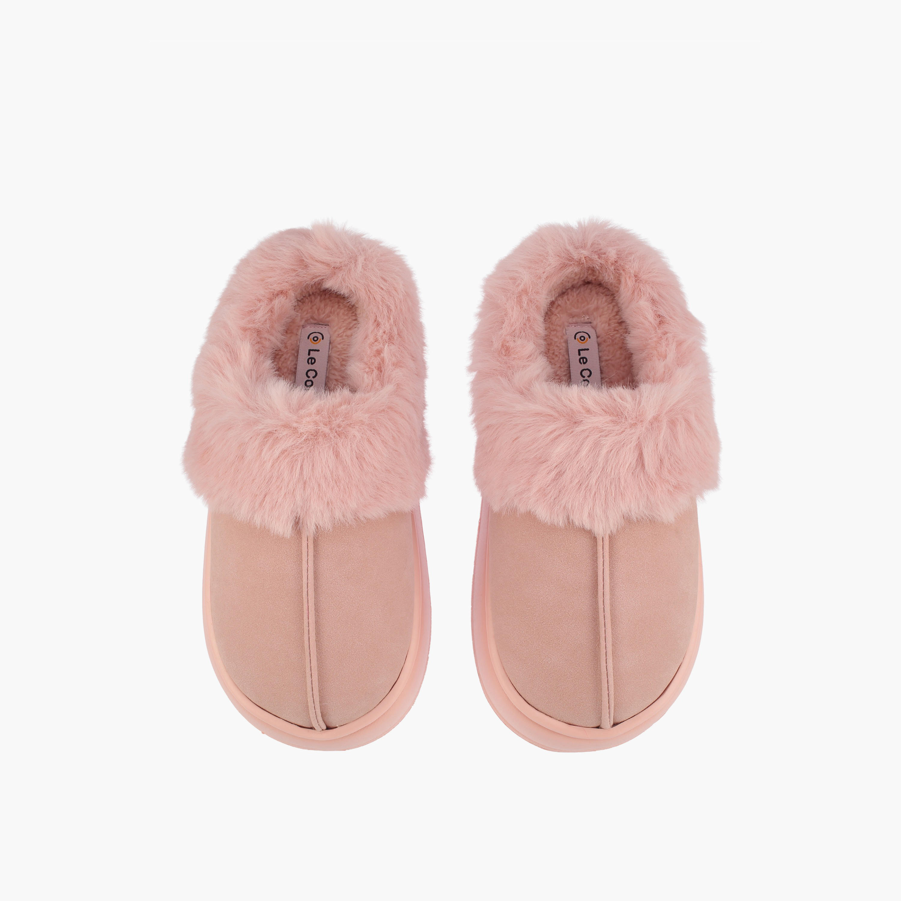 شبشب غرفة نوم فرو صناعي من لو كونفورت-women-shoes-bedroomslippers-image-1