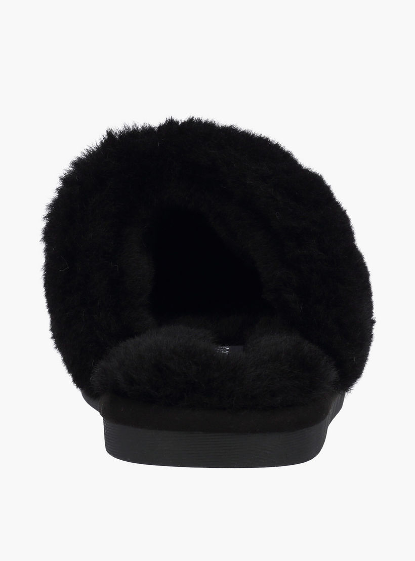 شبشب غرفة نوم فرو صناعي من لو كونفورت-women-shoes-bedroomslippers-image-4