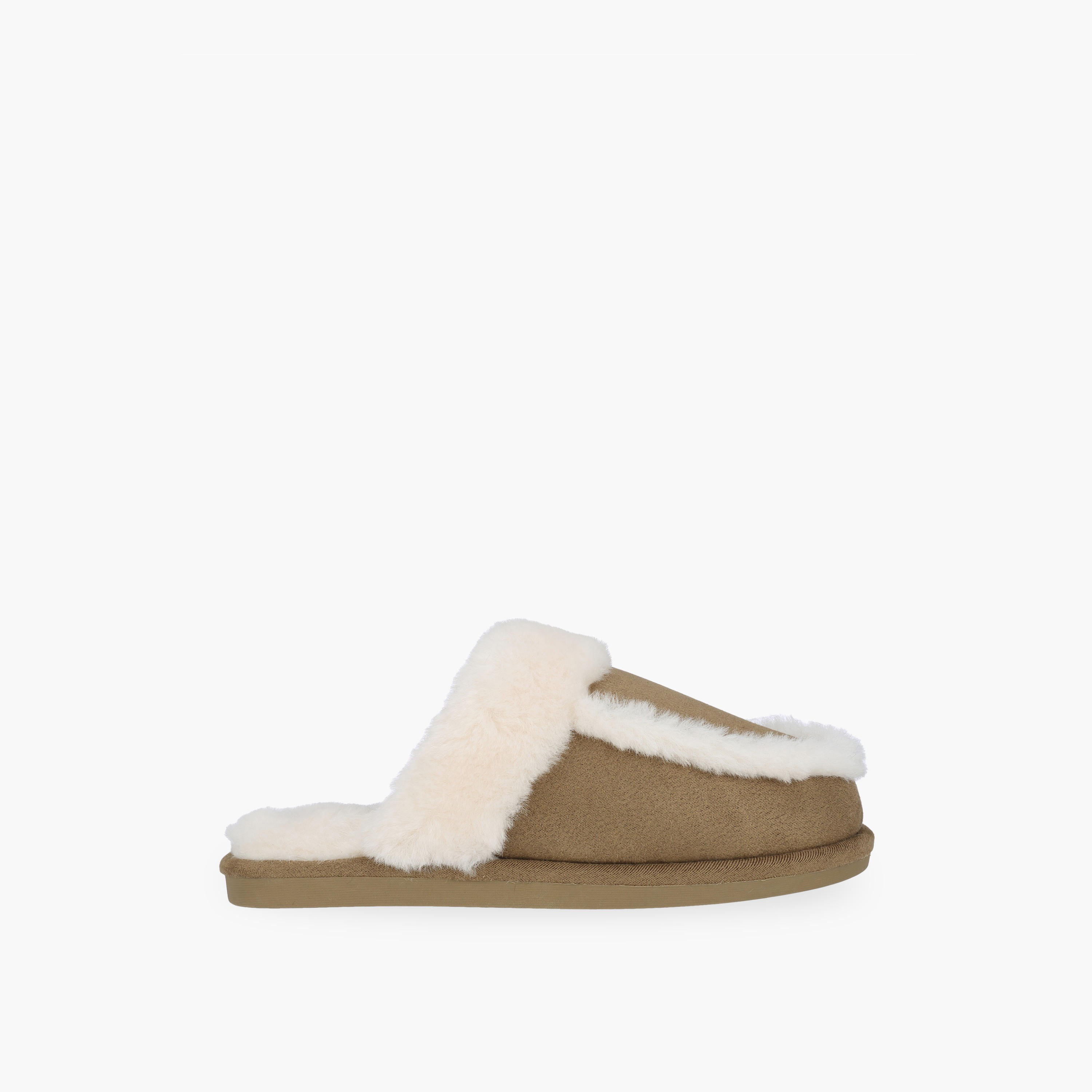شبشب غرفة نوم فرو صناعي من لو كونفورت-women-shoes-bedroomslippers-image-2