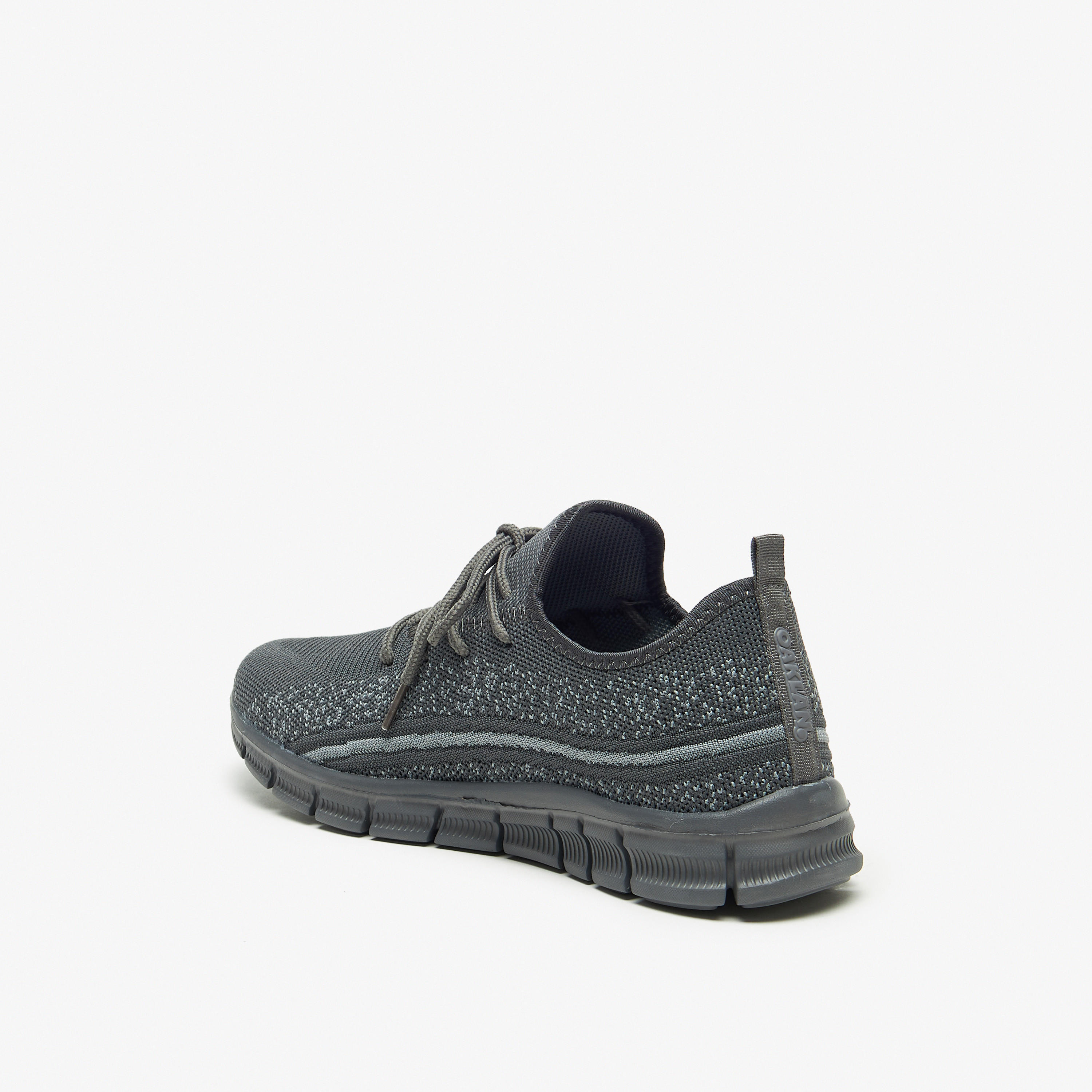 حذاء بارز الملمس برباط إغلاق من أوكلان من شو إكسبريس-sports-men-shoes-image-7