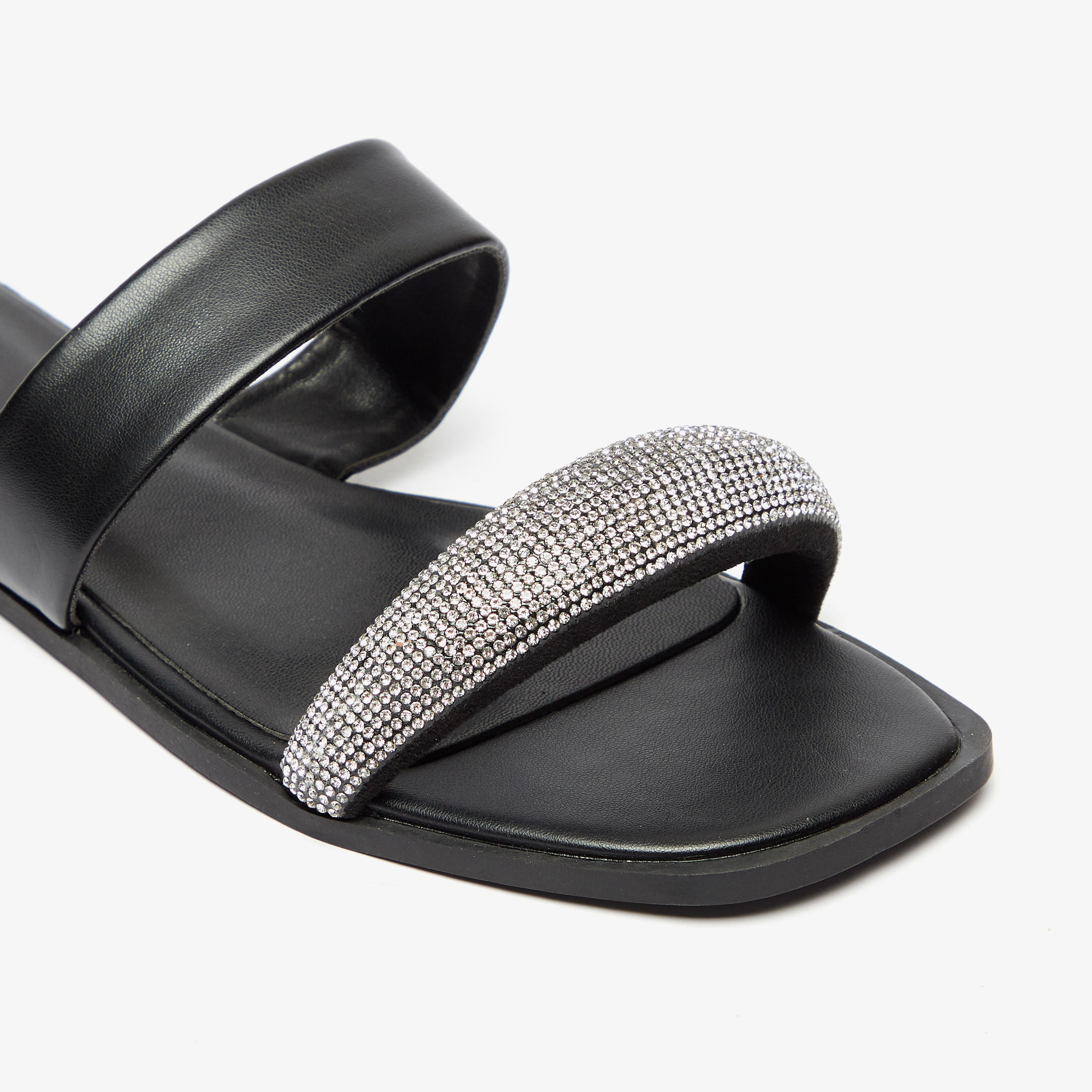 صندل خفيف مزيّن سهل الارتداء-women-shoes-flats-sandals-image-5