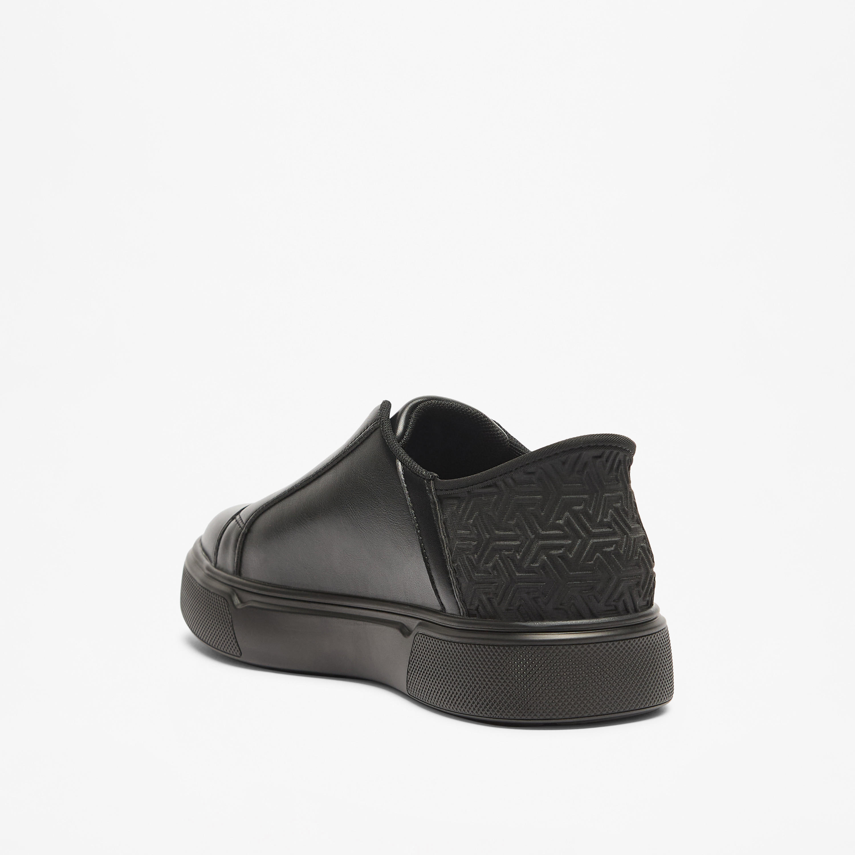 Lee Cooper Men's Panelled Slip-On Low Ankle Sneakers-men-shoes-sneakers-image-2