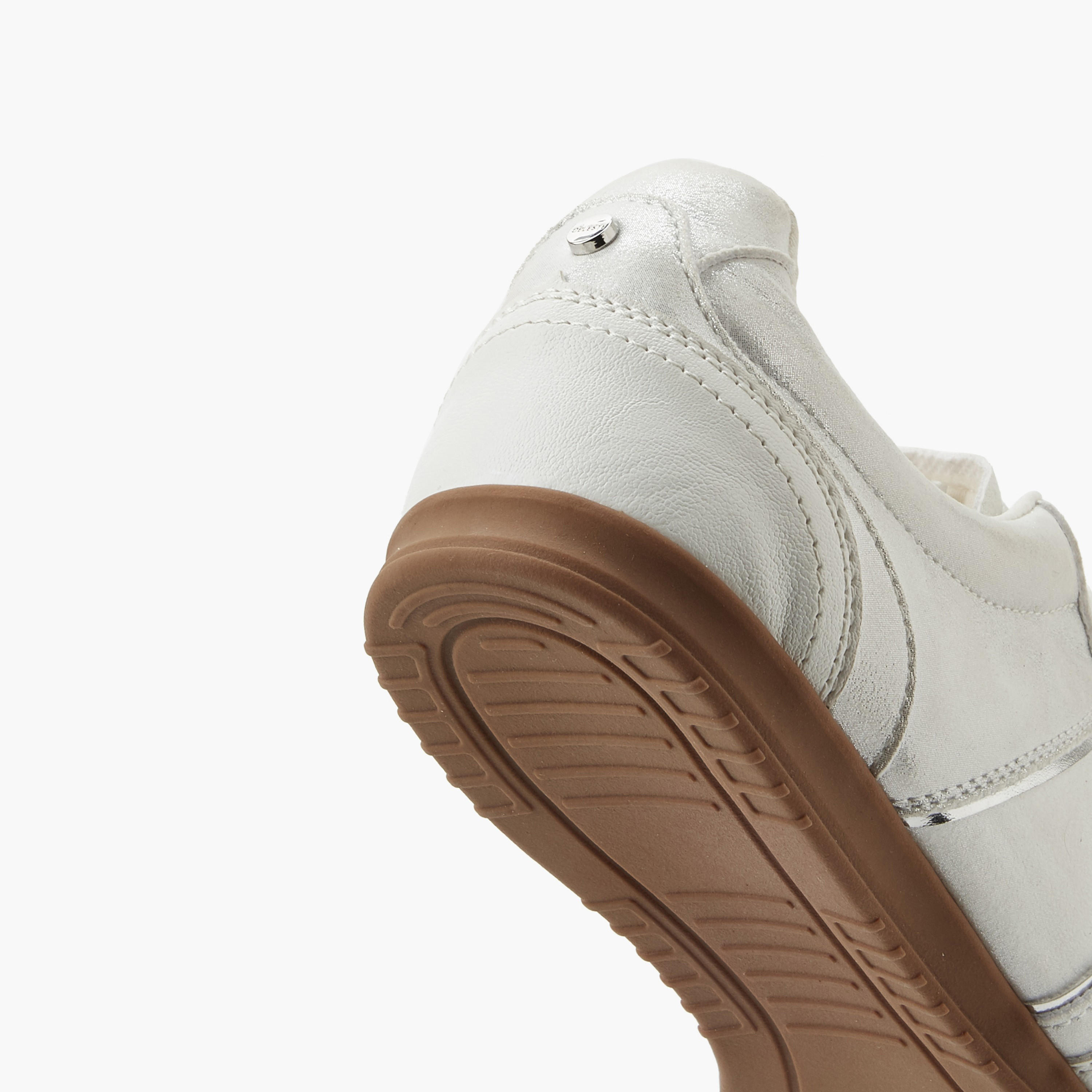 حذاء كاحل برباط إغلاق للنساء من سيليست-women-shoes-sneakers-image-4