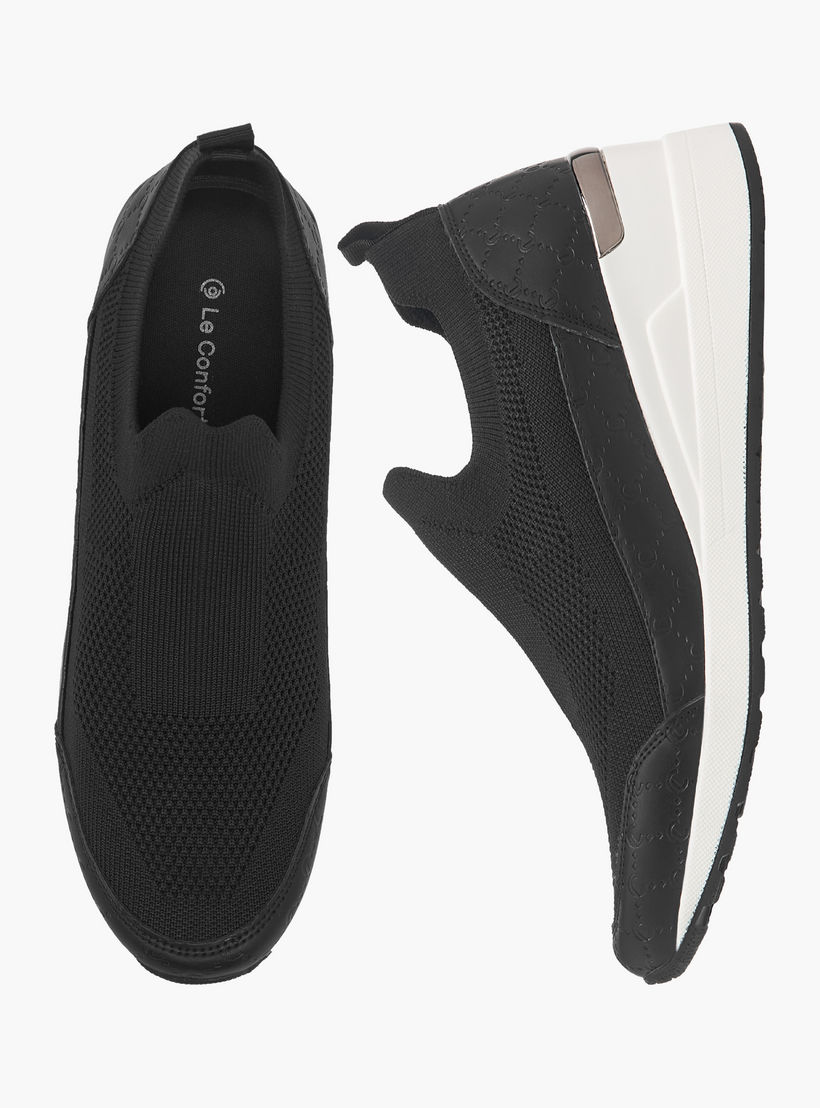 حذاء مريح فلاي نيت سهل الارتداء بكعب ويدج من لو كونفورت-women-shoes-sneakers-image-1