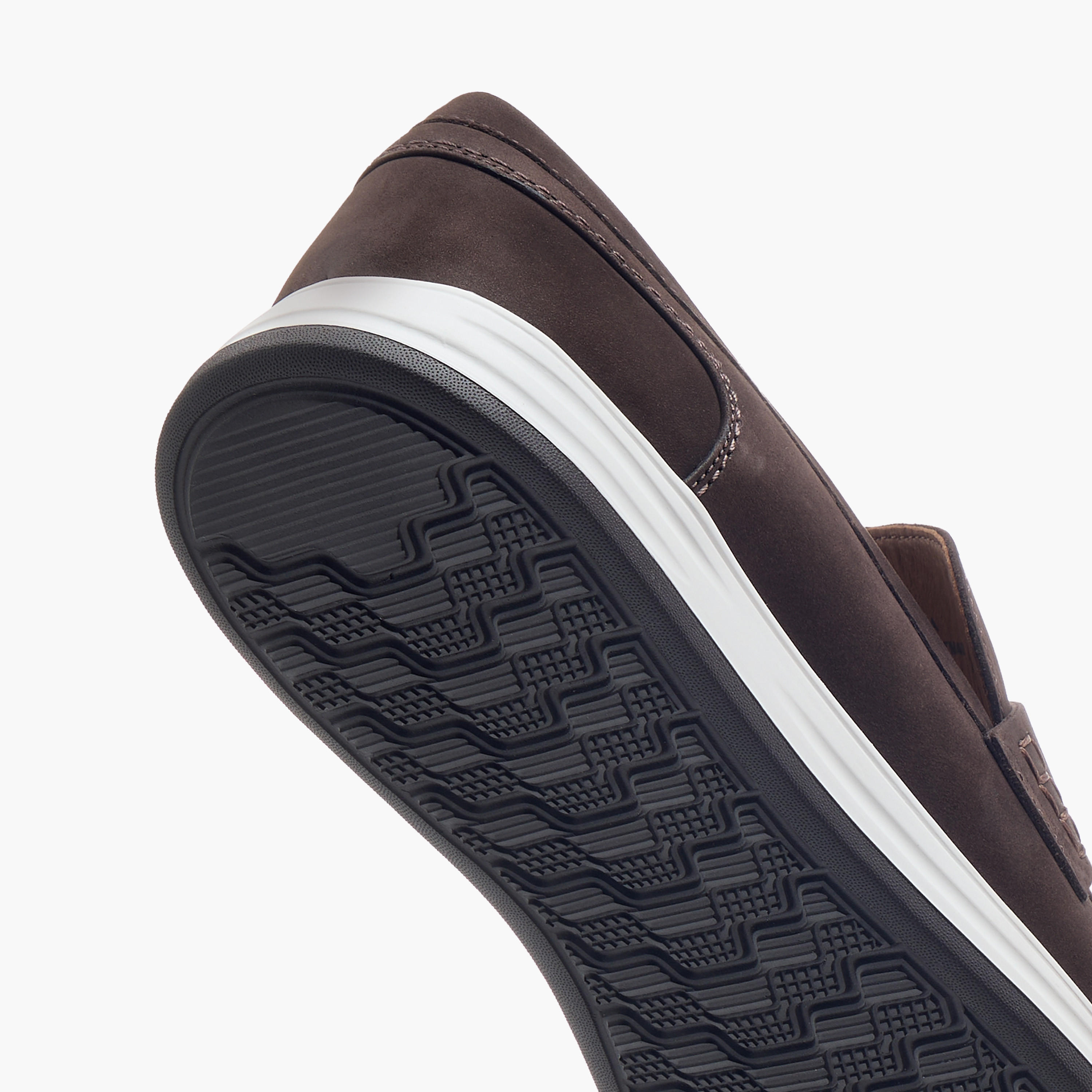 حذاء لوفر جلد سهل الارتداء بتفاصيل مفرغة للرجال من دوتشيني-men-shoes-loafersandmoccasins-image-5