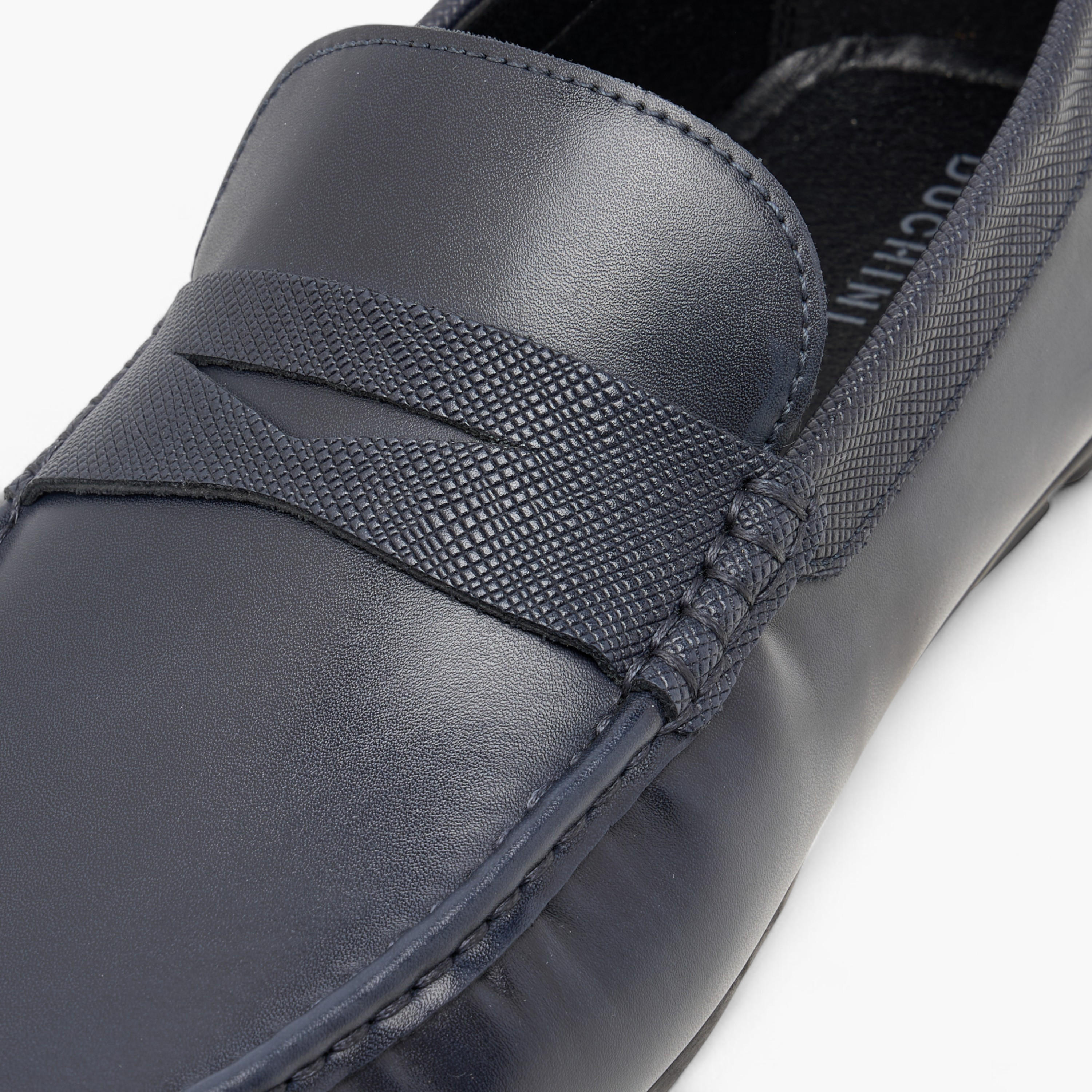 Duchini Men's Solid Slip-On Moccasins with Cut-Out Detail-men-shoes-loafersandmoccasins-image-4