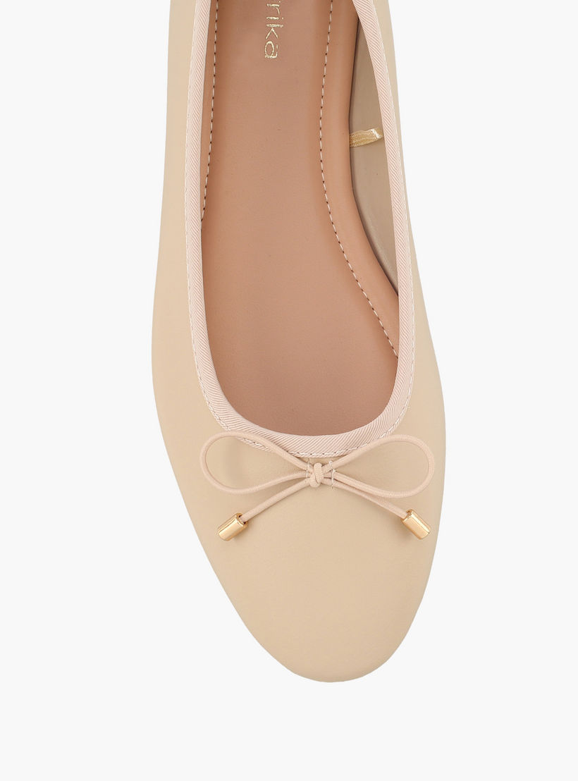 حذاء باليرينا نسائي مع تفاصيل فيونكة من بابريكا-women-shoes-ballerinas-image-4