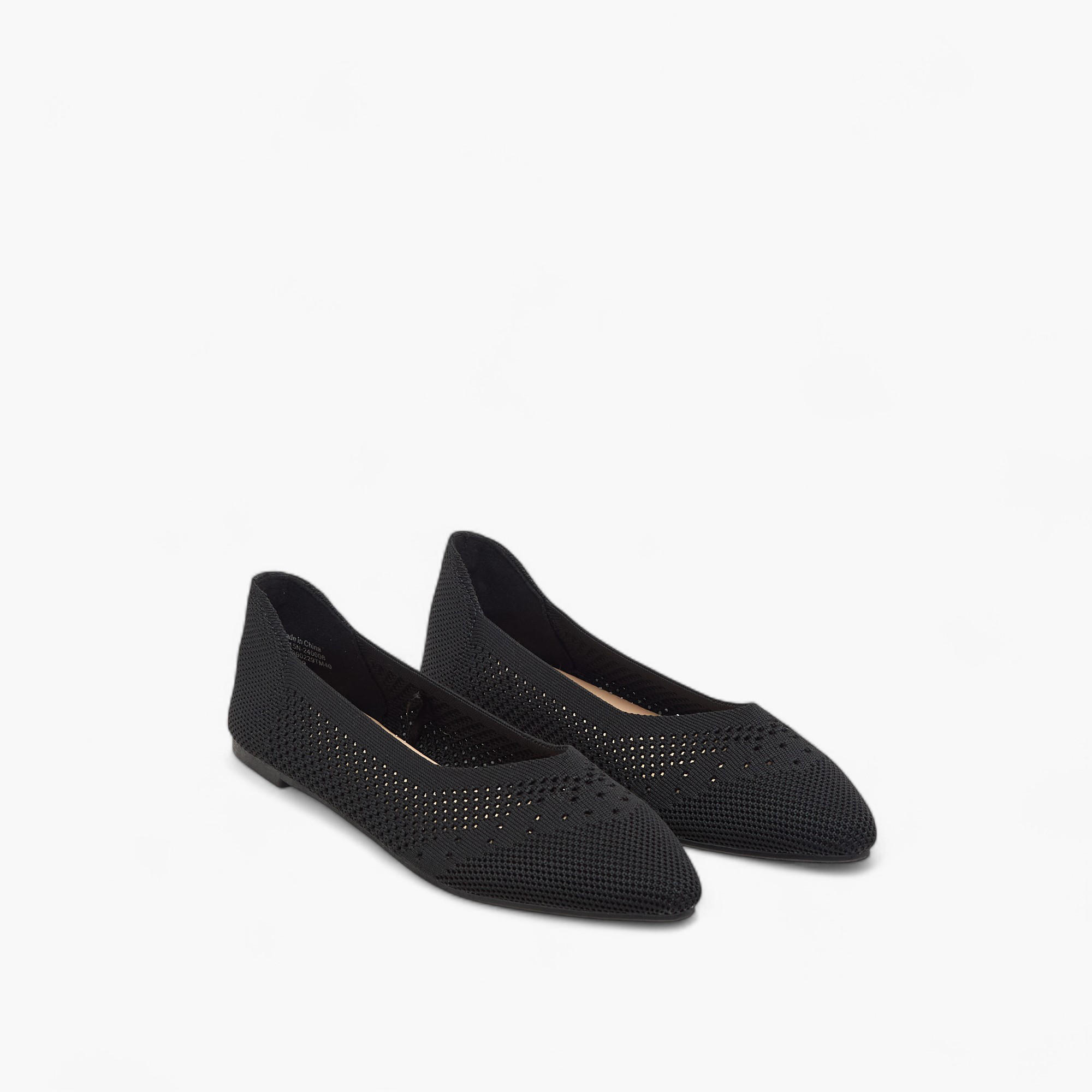 حذاء باليرينا سهل الارتداء بتفاصيل مفرغة من فلورا بيلا-women-shoes-flats-ballerinas-image-1