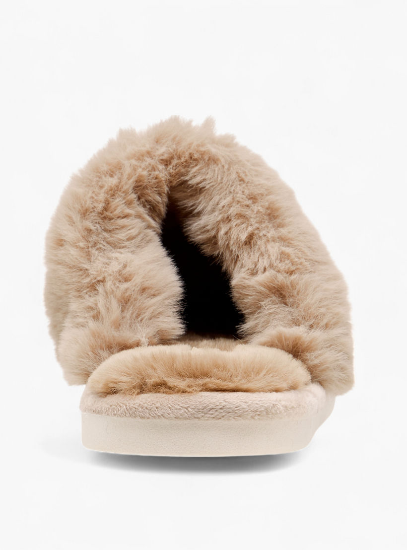 شبشب غرفة نوم فرو صناعي بمقدمة مغلقة من لو كونفورت-women-shoes-bedroomslippers-image-4