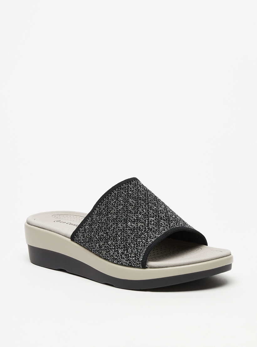 صندل بارز الملمس وسهل الارتداء من لو كونفورت-women-shoes-flats-sandals-image-1