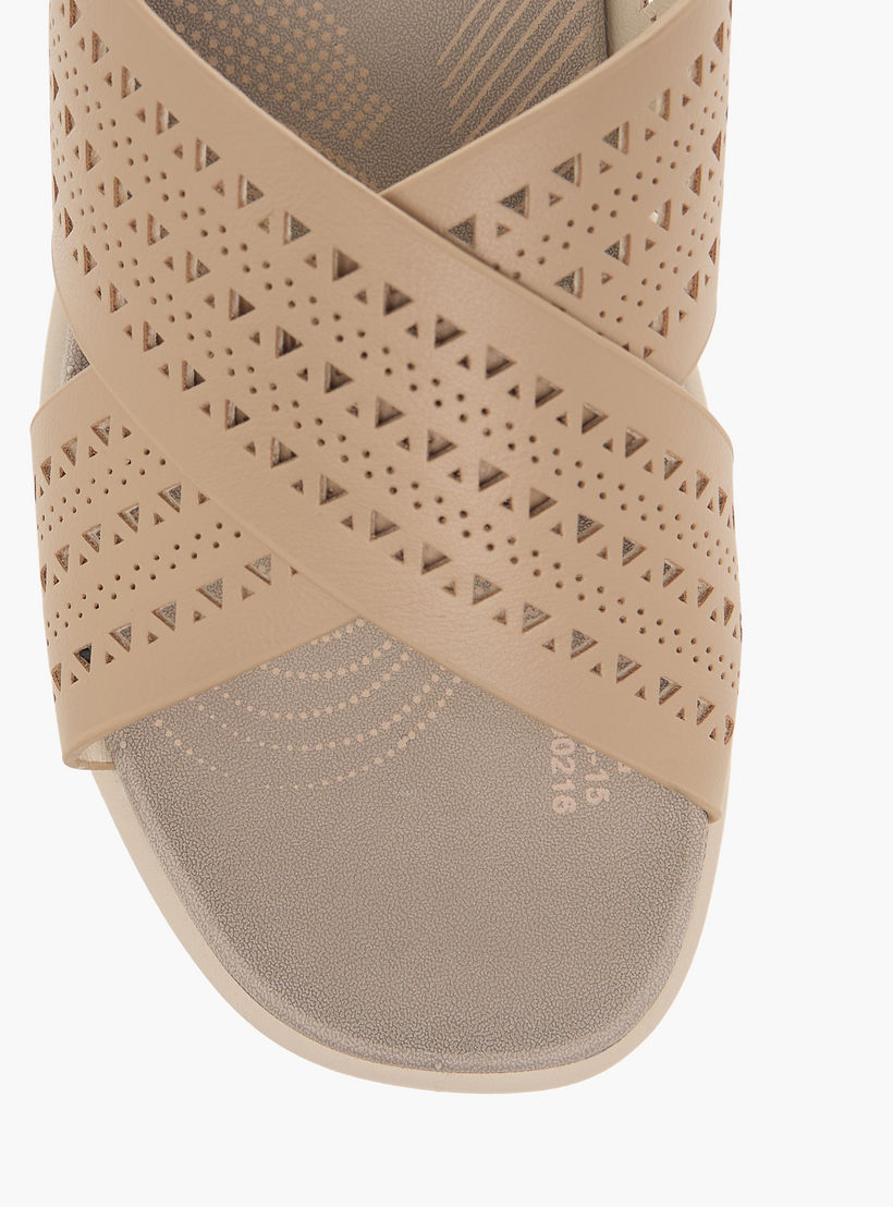 صندل مريح سهل الارتداء بحزام متقاطع من لو كونفورت-women-shoes-sandals-heeled-image-3