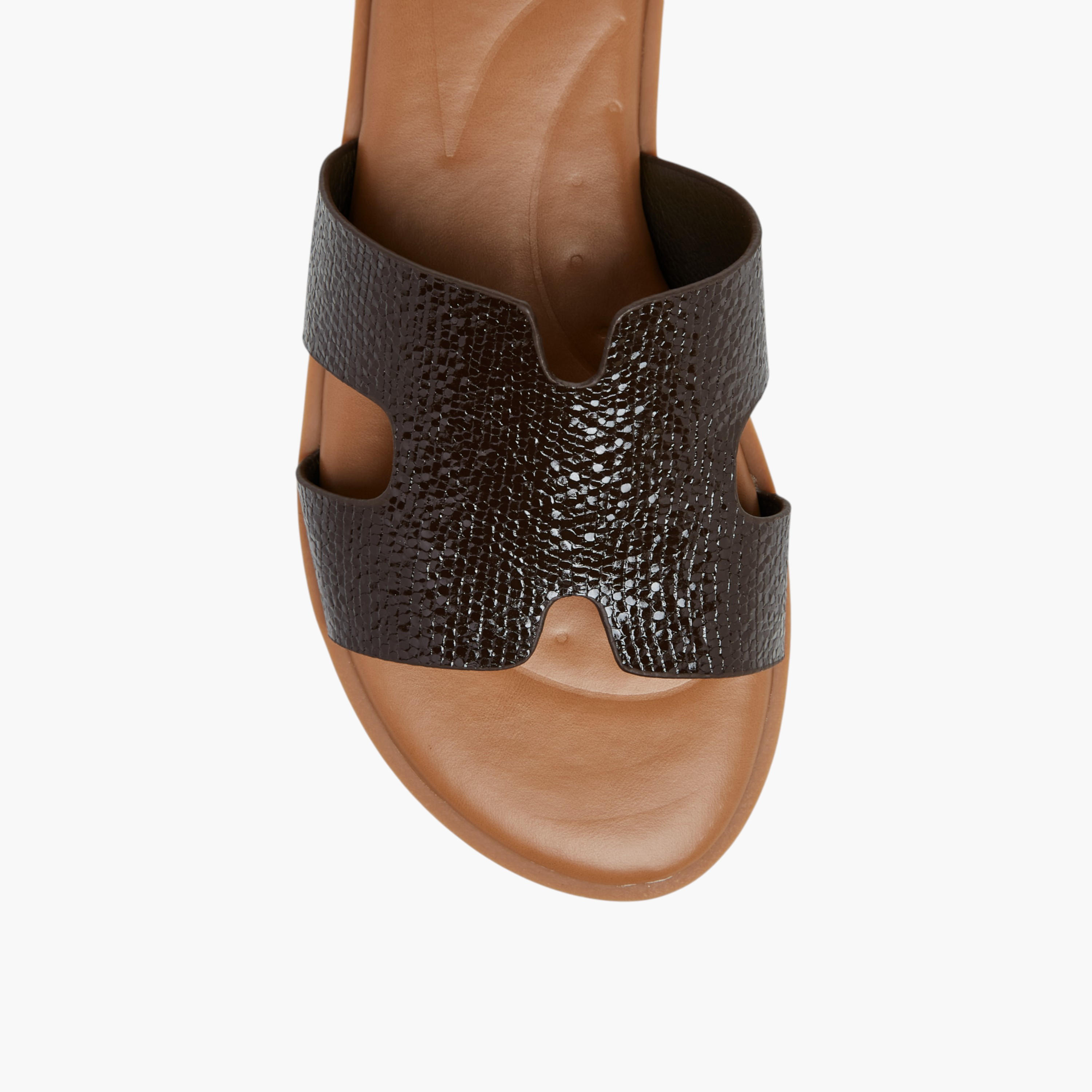 Flora Bella Women's Textured Slip-On Sandals-women-shoes-flats-sandals-image-4