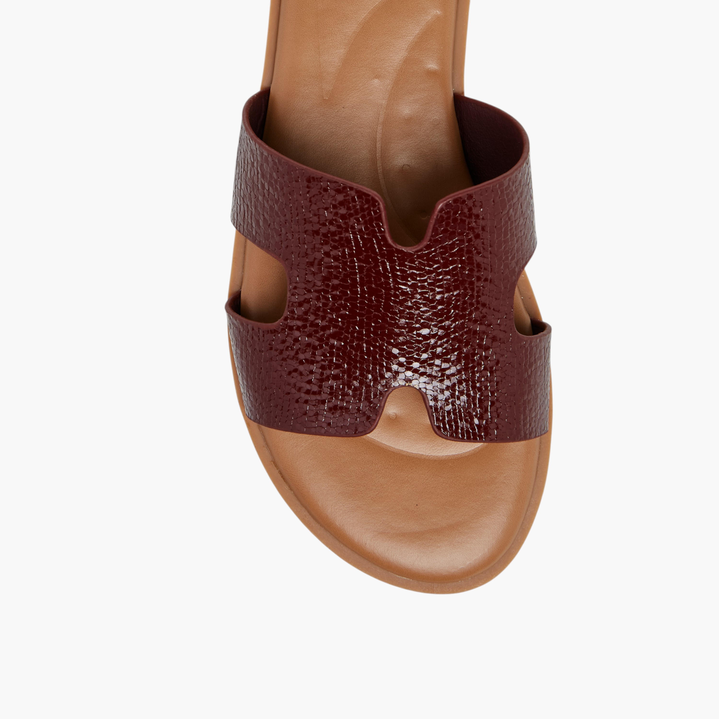 Flora Bella Women's Textured Slip-On Sandals-women-shoes-flats-sandals-image-4