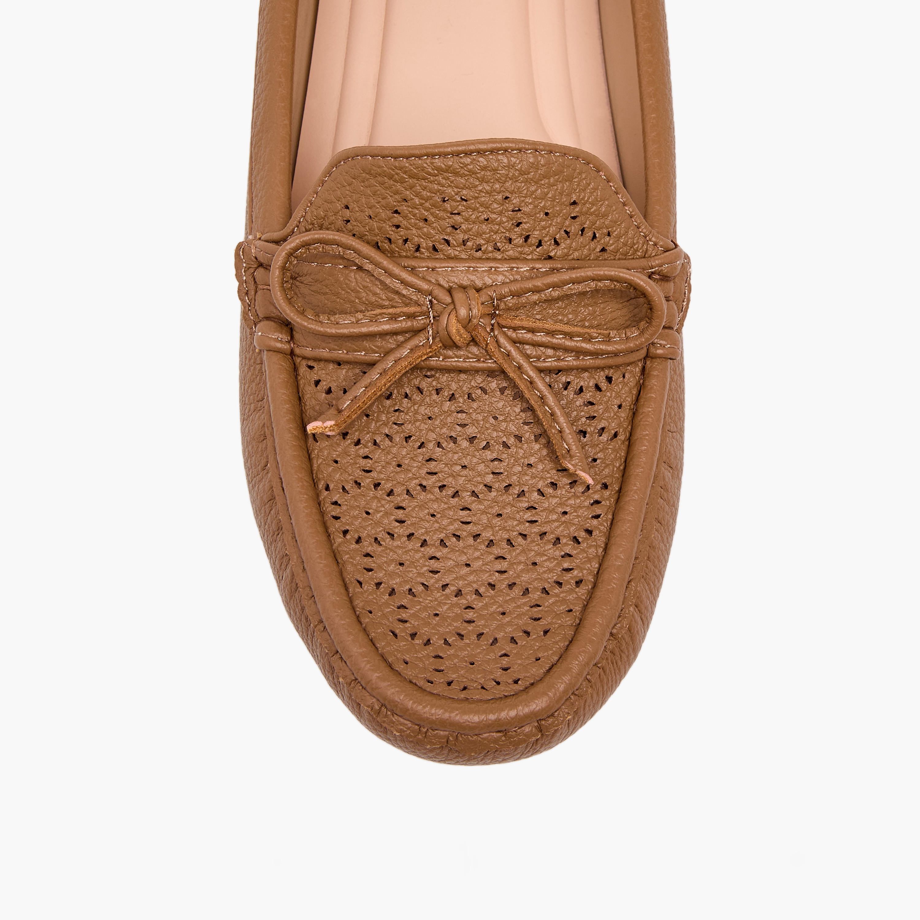 حذاء موكاسين نسائي مريح بتفاصيل مفرغة راقية من لو كونفورت-women-shoes-loafersandmoccasins-image-7