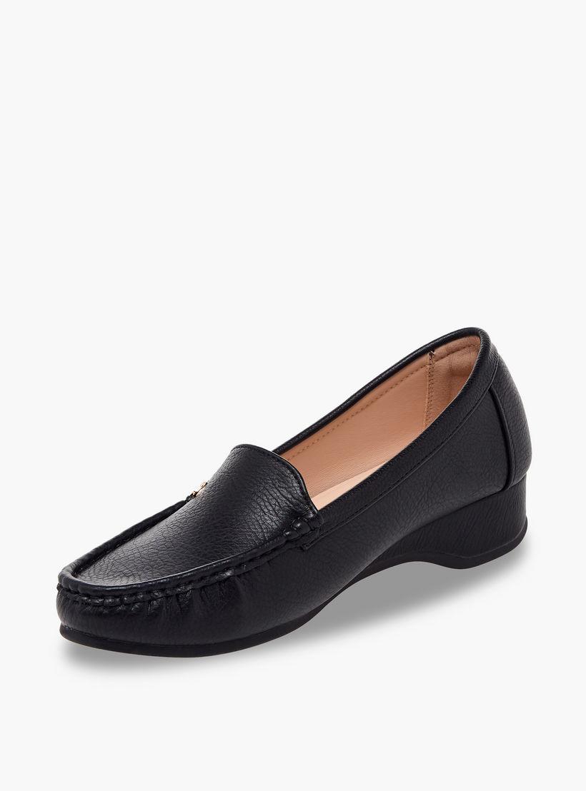 Le Confort Women Textured Wedge Heel Loafers-women-shoes-loafersandmoccasins-image-4