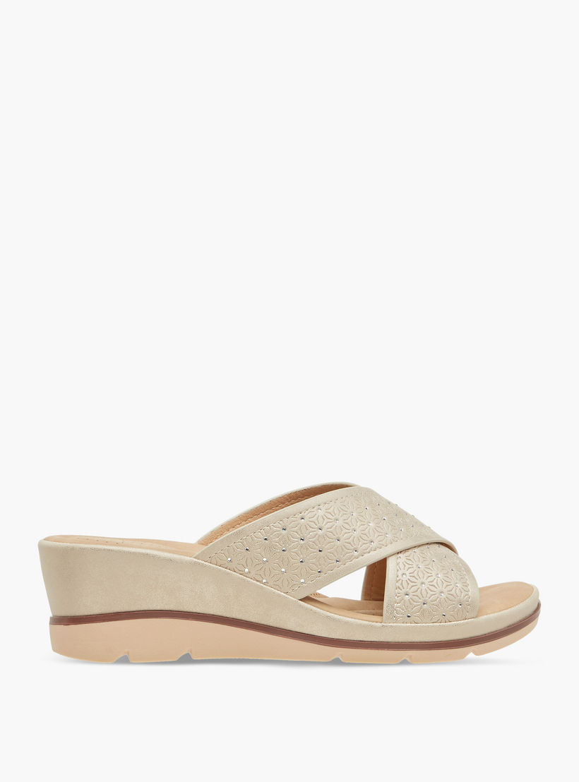 صندل مريح بارز الملمس سهل الارتداء بكعب ويدج وأزهار من لو كونفورت-women-shoes-sandals-heeled-image-3