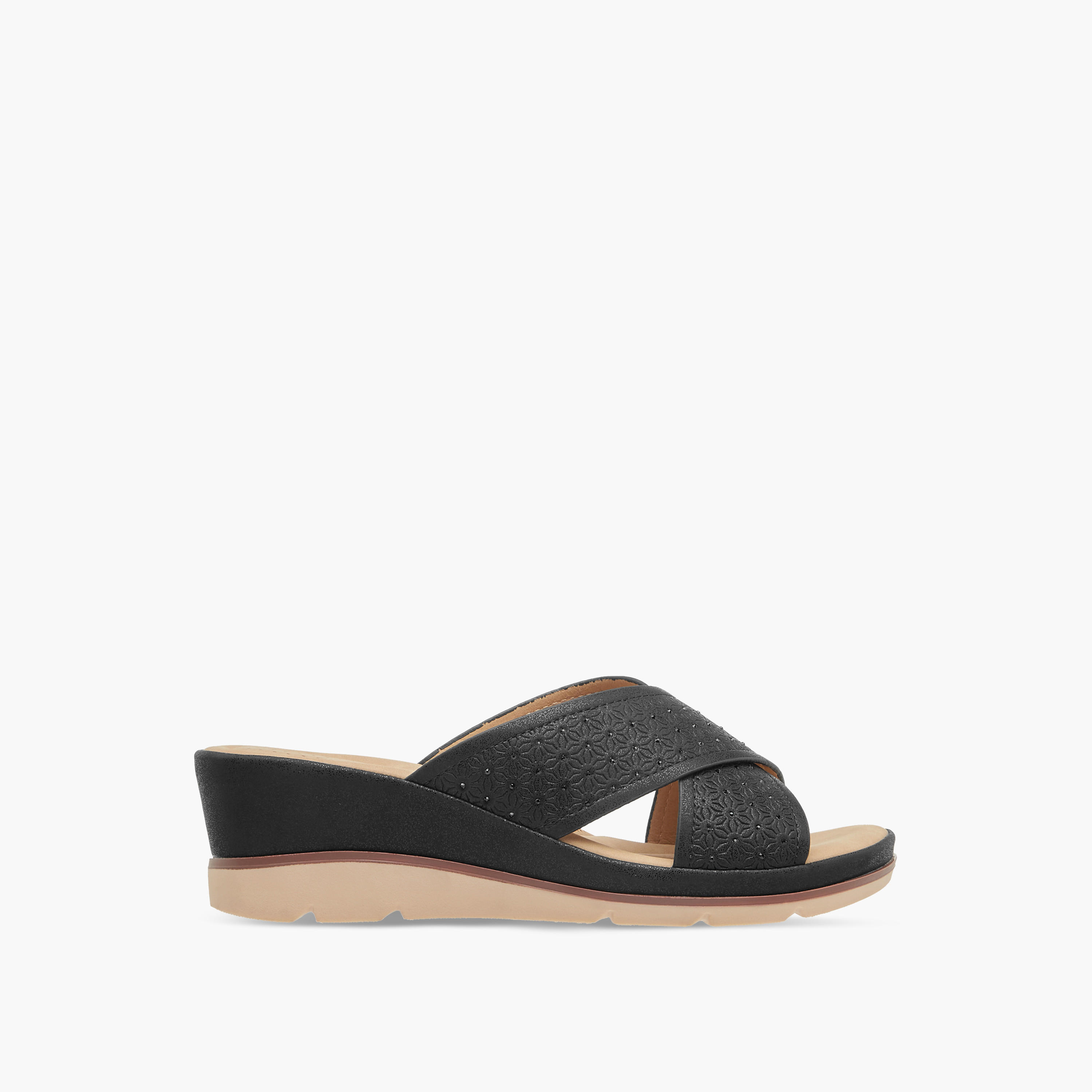 صندل مريح بارز الملمس سهل الارتداء بكعب ويدج وأزهار من لو كونفورت-women-shoes-sandals-heeled-image-9